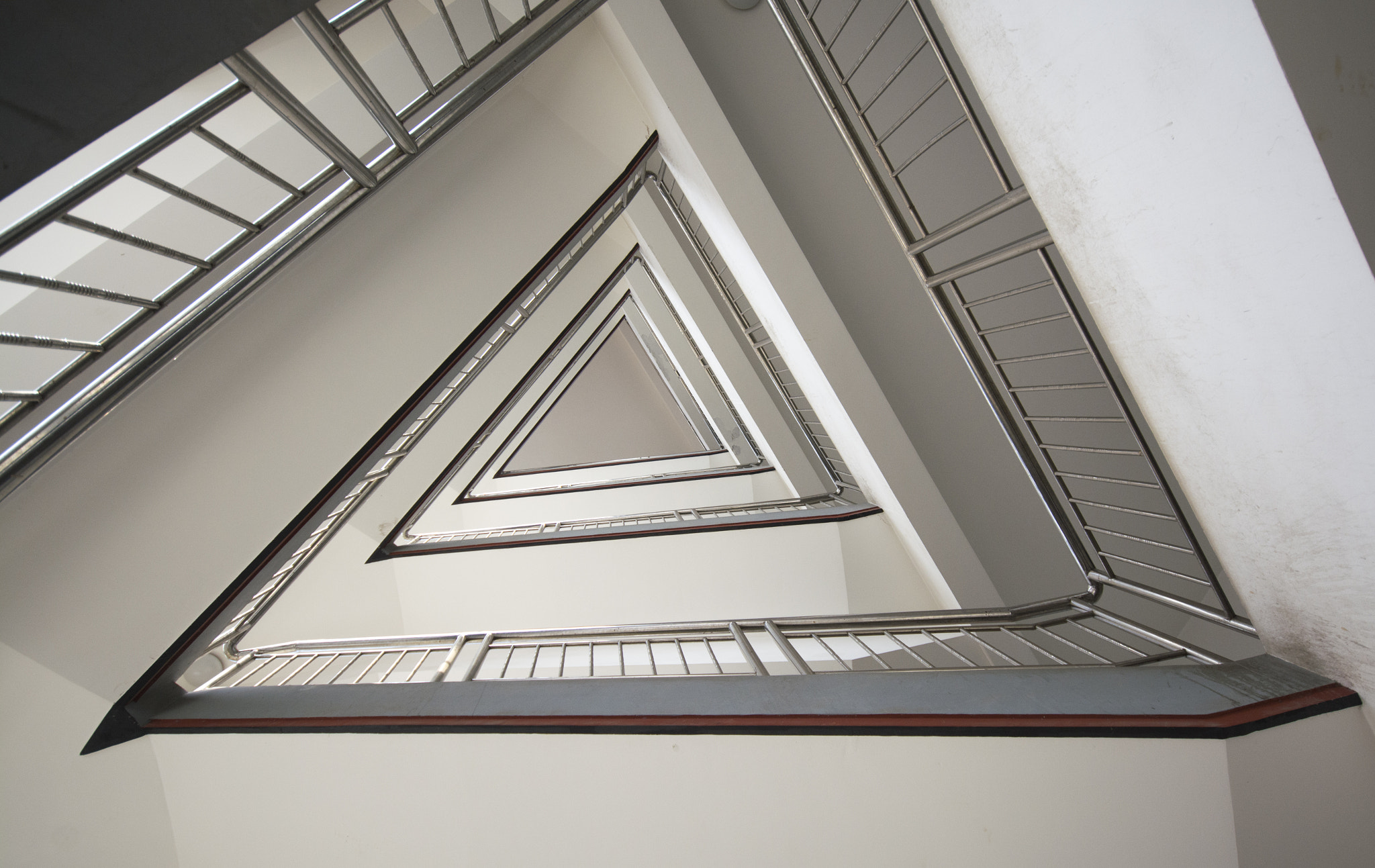 Sigma 10-20mm F4-5.6 EX DC HSM sample photo. Stairs photography