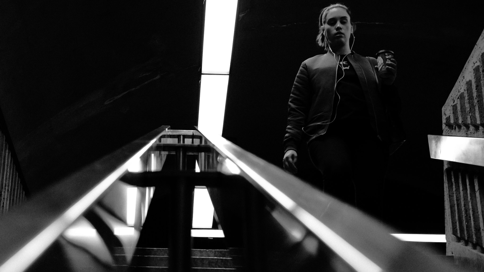 Fujifilm X-T1 + Fujifilm XF 35mm F2 R WR sample photo. Girl in the stairs photography