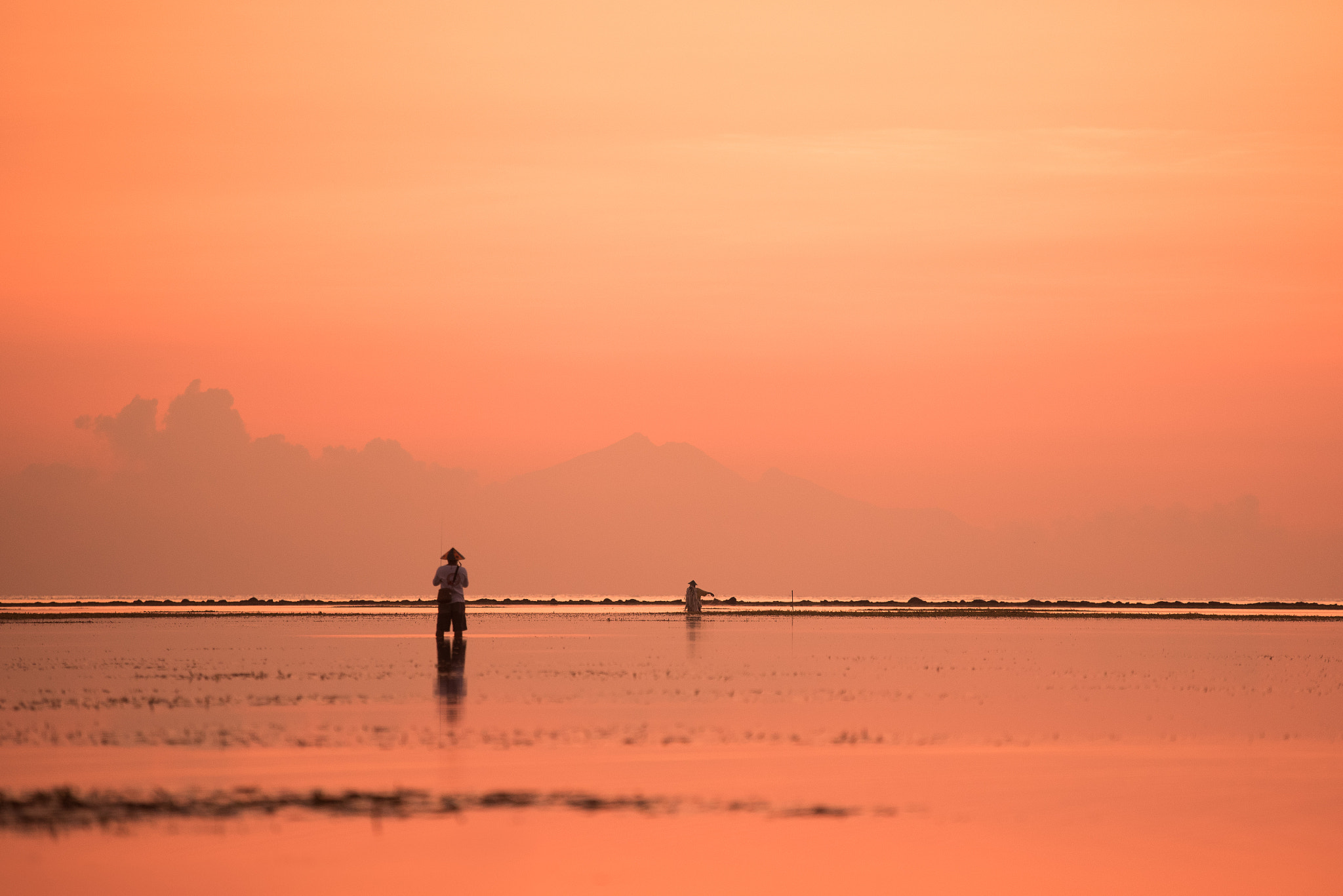 Sigma 70-200mm F2.8 EX DG OS HSM sample photo. Fishing low tide photography