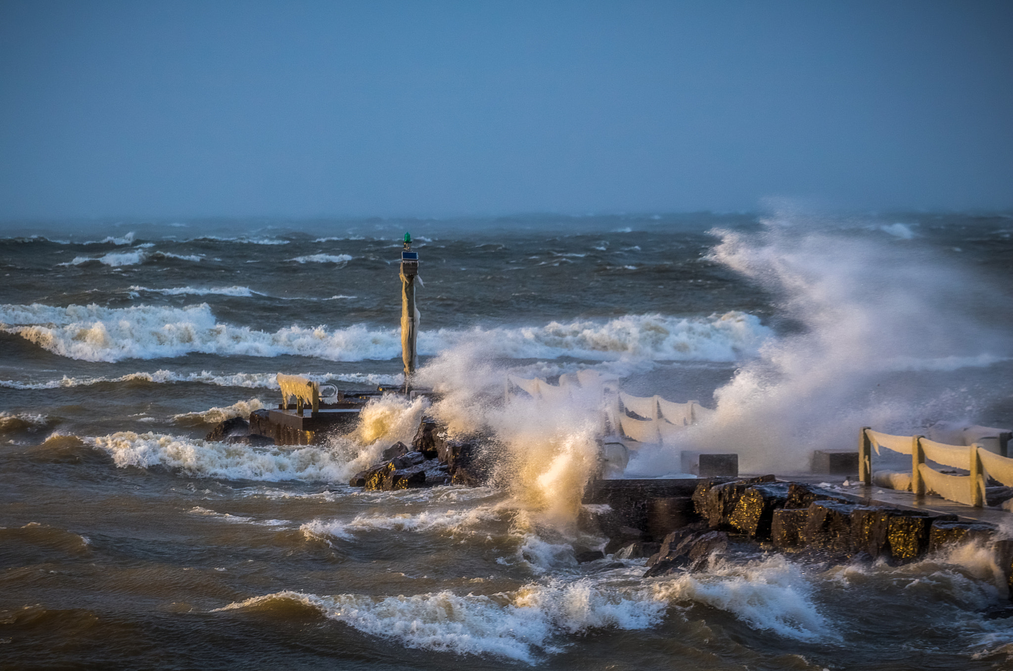 Canon EOS 760D (EOS Rebel T6s / EOS 8000D) + Canon EF 70-200mm F4L USM sample photo. Webster park pier photography