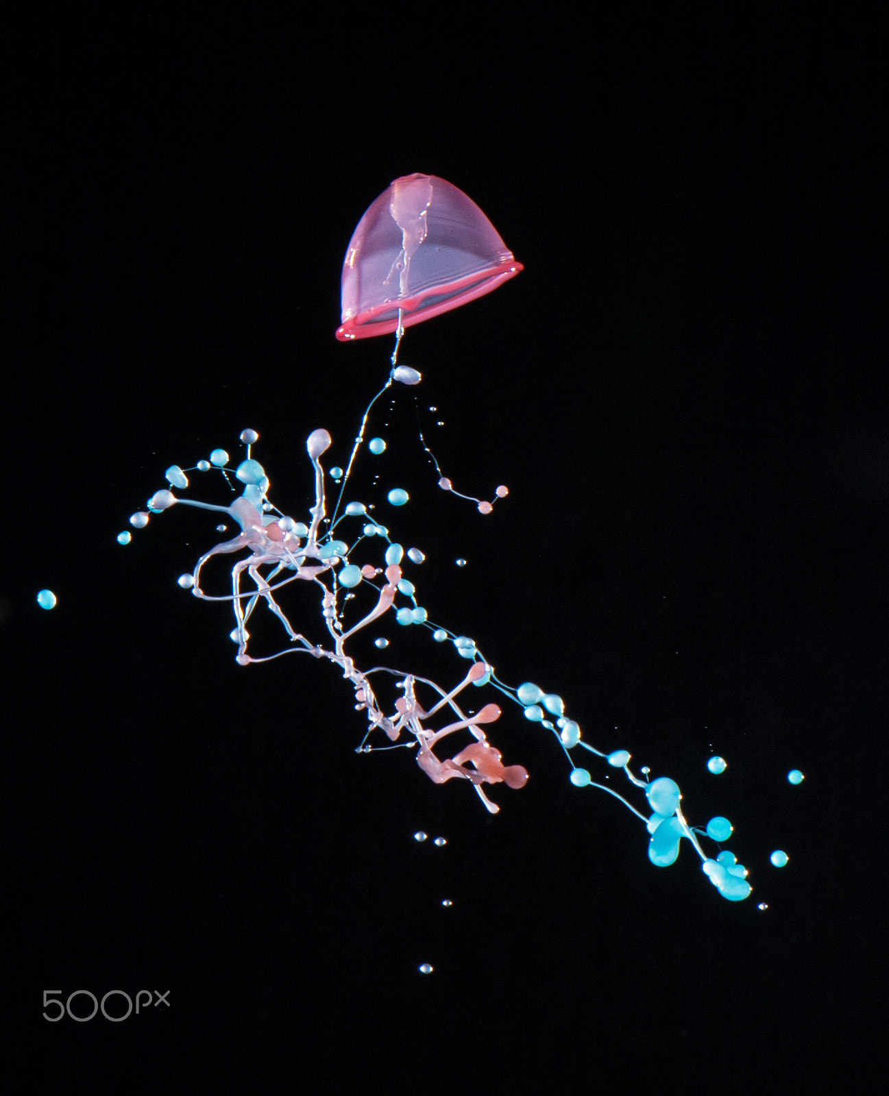 Nikon AF-S Micro-Nikkor 105mm F2.8G IF-ED VR sample photo. Water drop collision photography