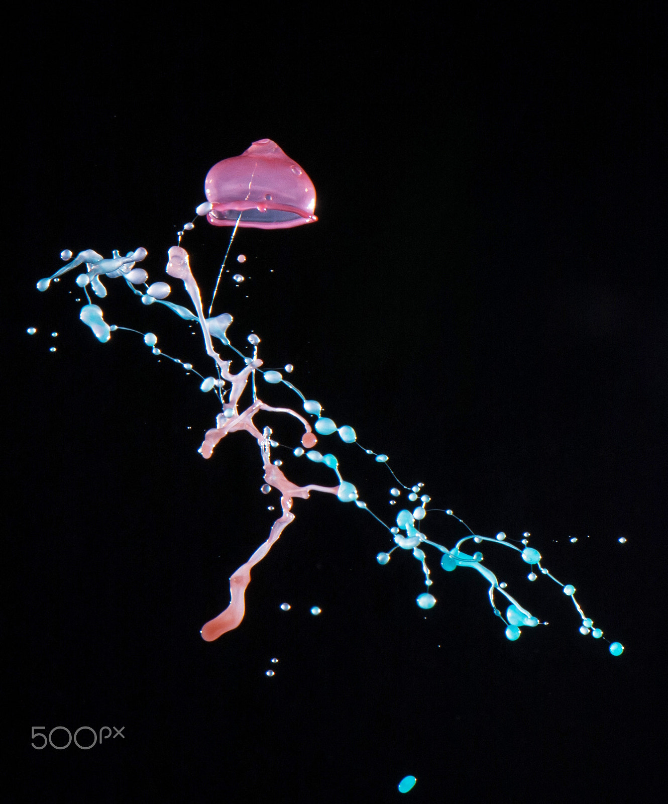 Nikon AF-S Micro-Nikkor 105mm F2.8G IF-ED VR sample photo. Water drop collision photography