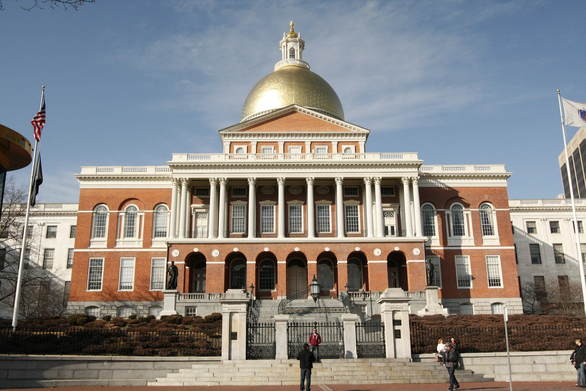 Canon EF 35-80mm f/4-5.6 sample photo. Statehouse photography