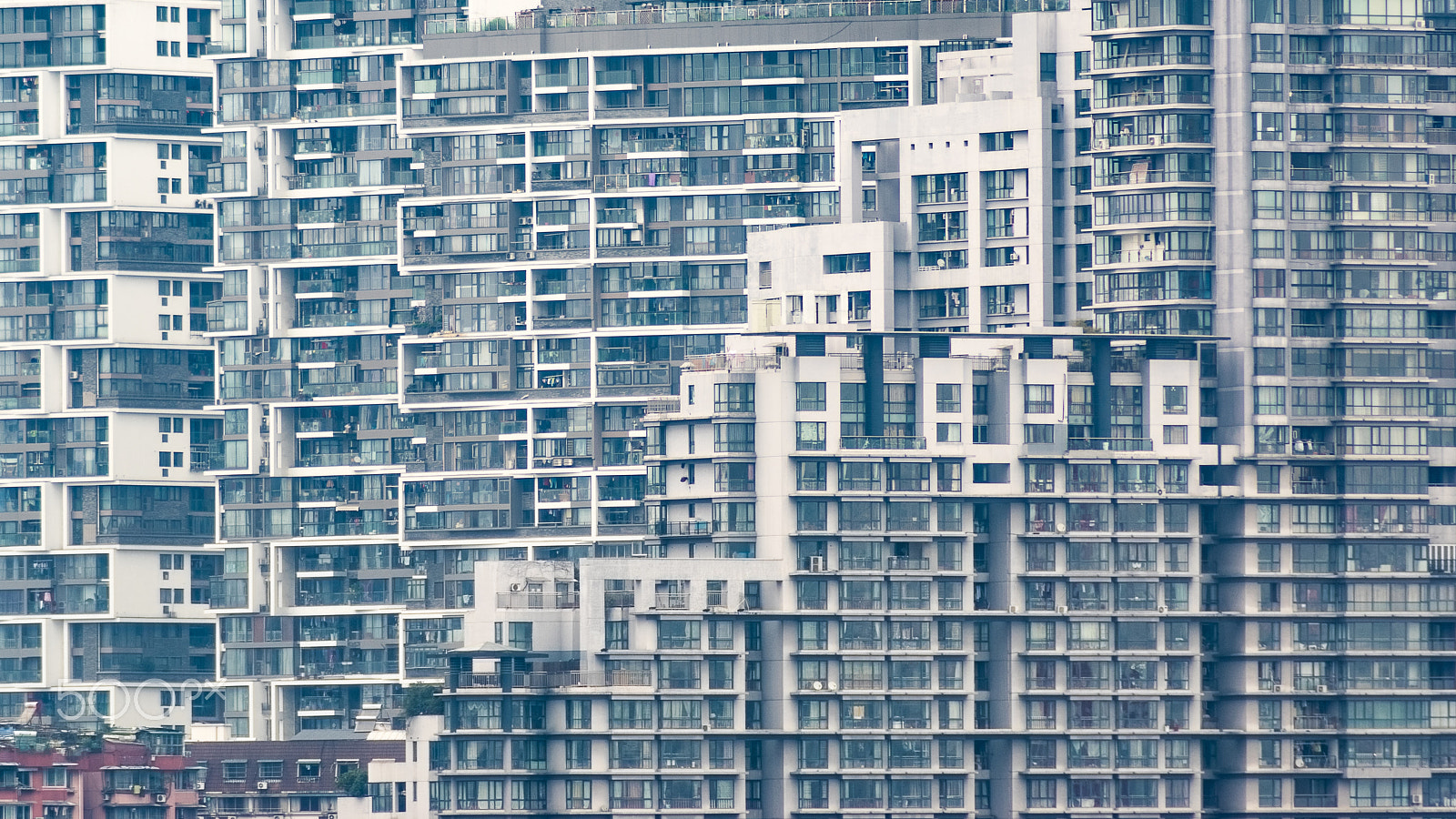 Tamron AF 70-300mm F4-5.6 LD Macro 1:2 sample photo. High density city photography