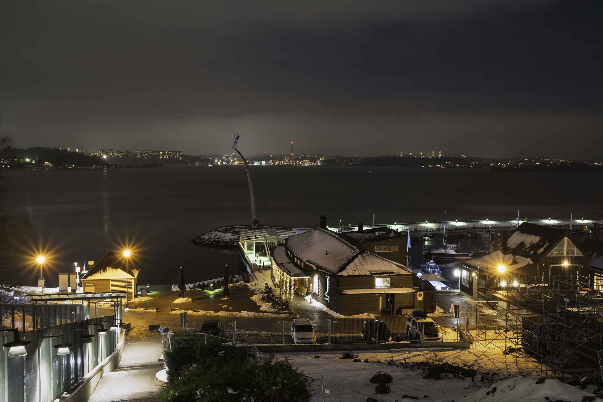 Sony a6300 + Sony Sonnar T* E 24mm F1.8 ZA sample photo. Bahía de estocolmo. photography