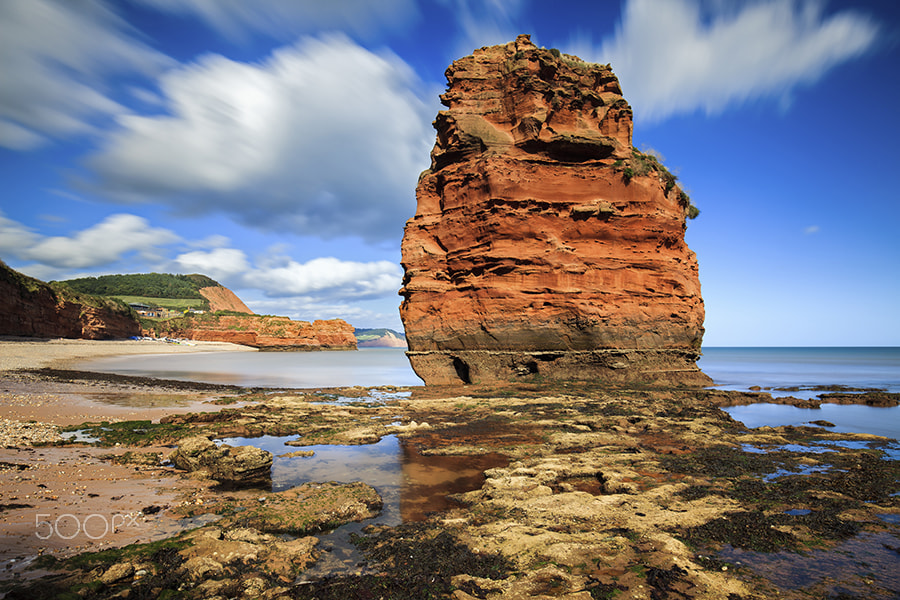 Canon EF 16-35mm F4L IS USM sample photo. Low tide at ladram bay photography