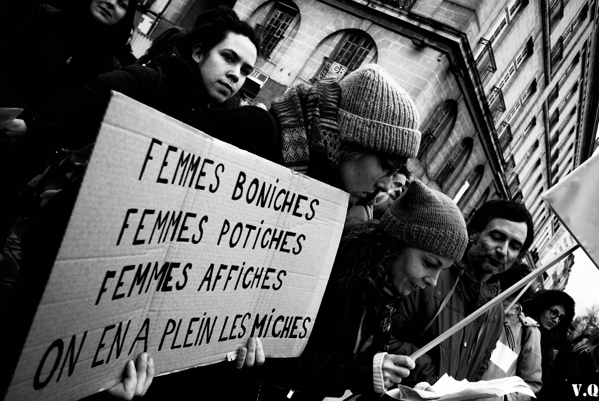 Nikon 1 Nikkor 10mm F2.8 sample photo. Manifestation contre les inégalités hommes/femmes photography