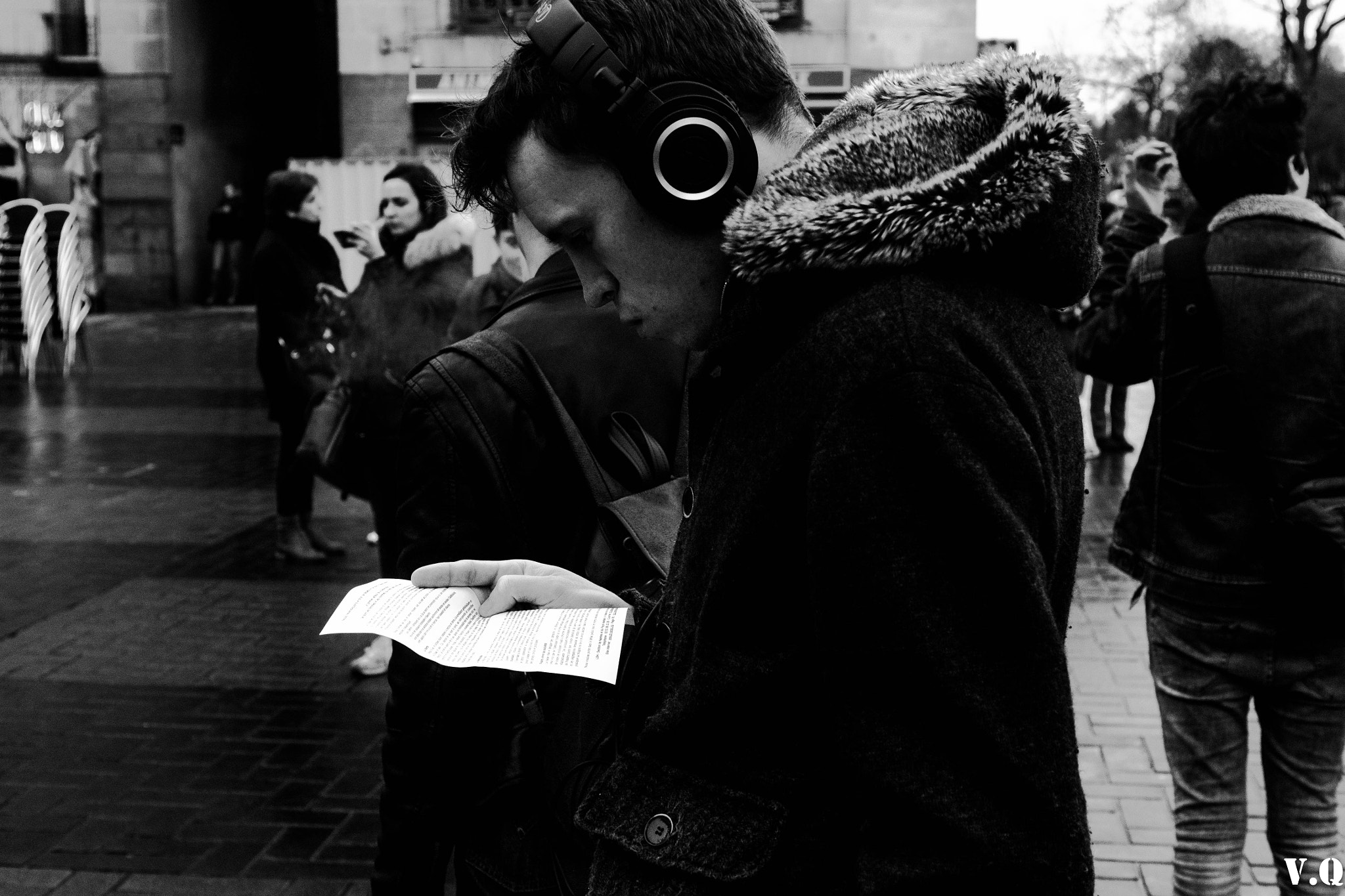 Panasonic Leica DG Summilux 25mm F1.4 II ASPH sample photo. Manifestation contre les inégalités hommes/femmes photography