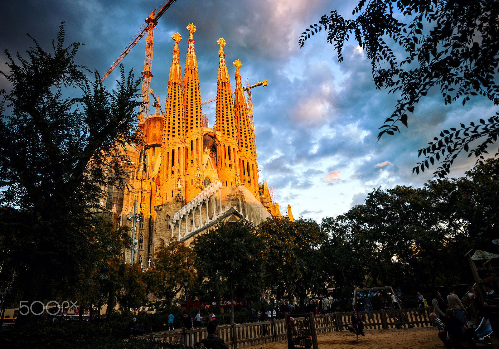 Sony a99 II sample photo. La sagrada familia... photography