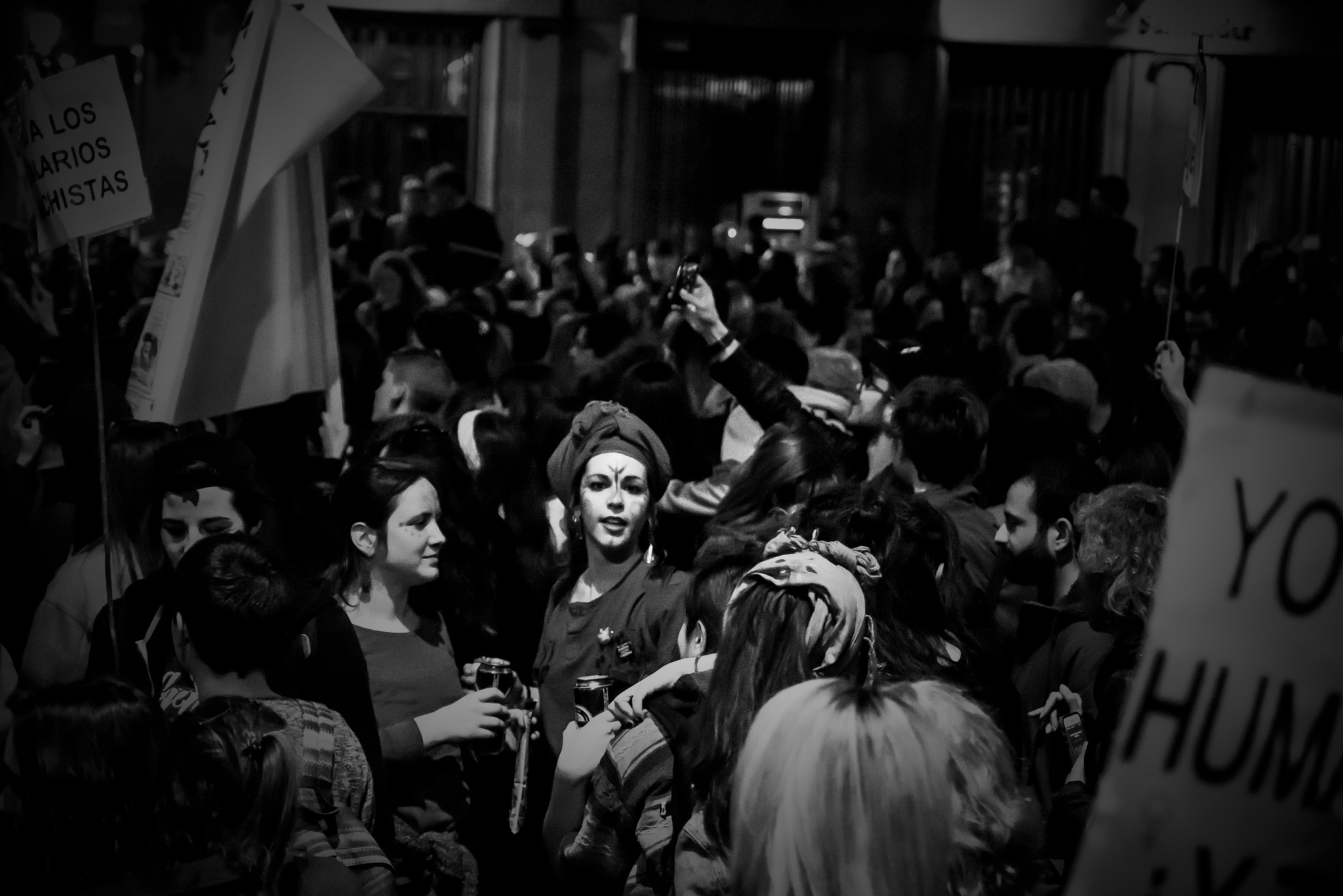 AF Zoom-Nikkor 28-105mm f/3.5-4.5D IF sample photo. Manifestation photography
