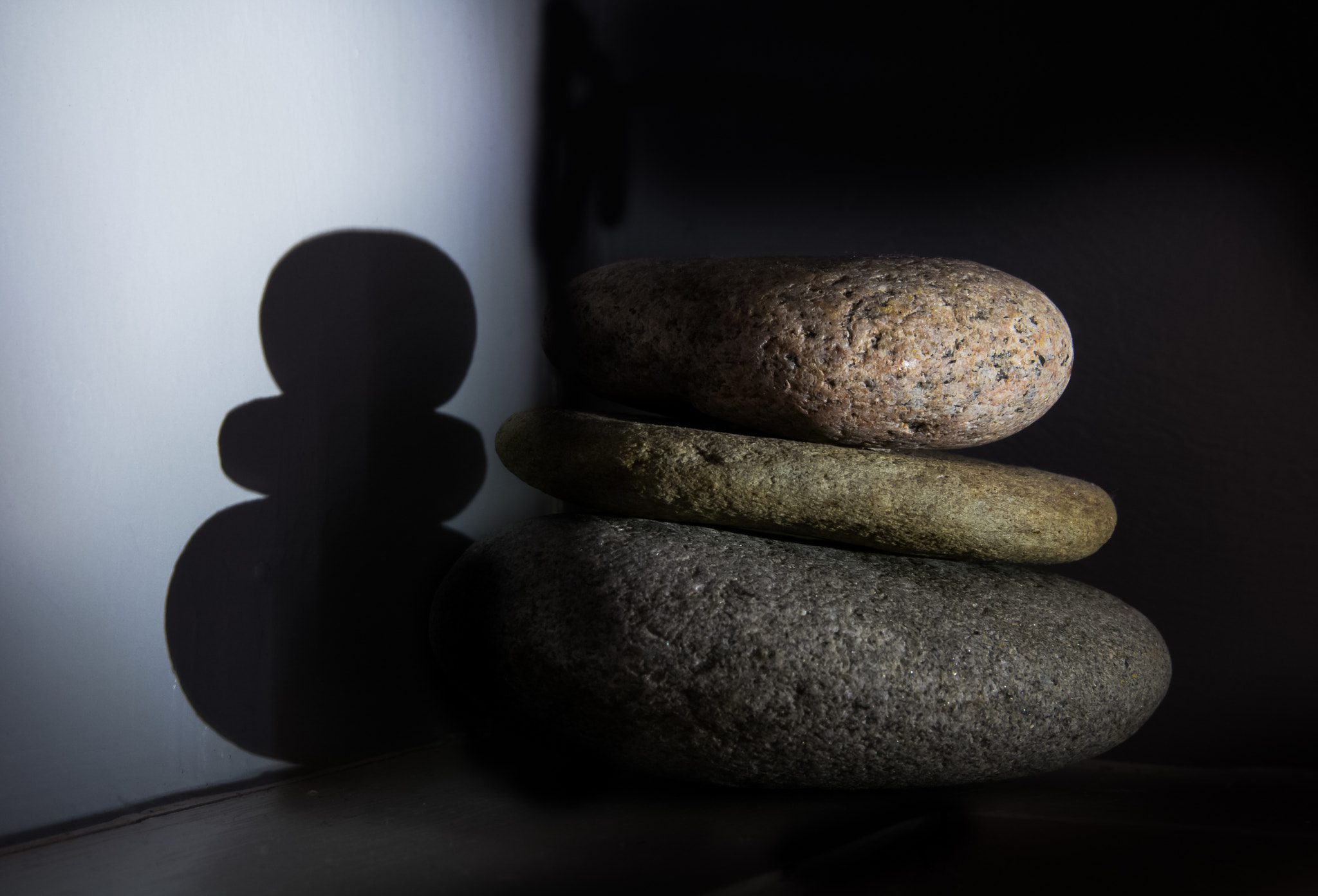 Nikon D7100 + Sigma 24-105mm F4 DG OS HSM Art sample photo. 3 stones in color photography
