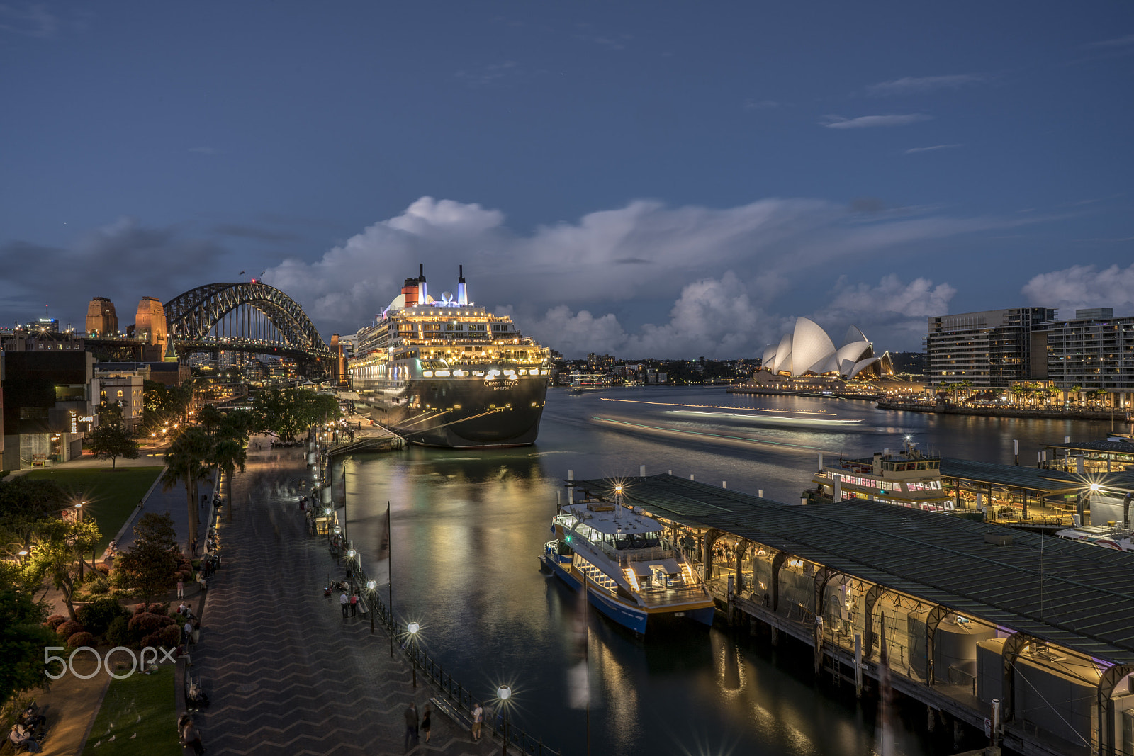 Sony a7R II + ZEISS Batis 25mm F2 sample photo. Sydney harbour at night photography