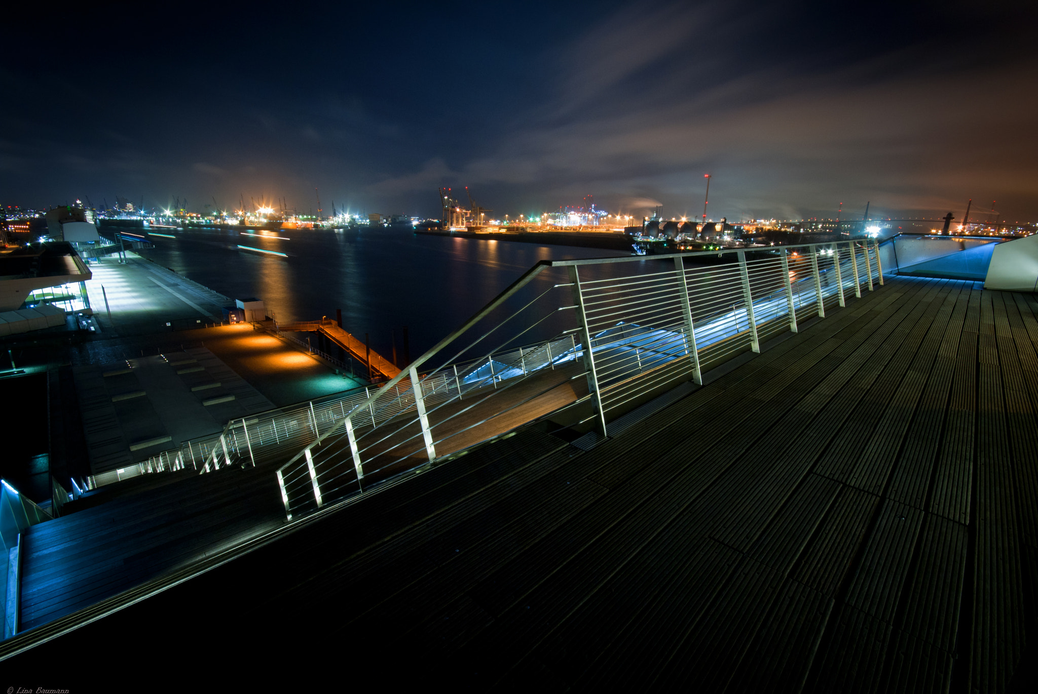 Sigma 10-20mm F4-5.6 EX DC HSM sample photo. Dockland photography