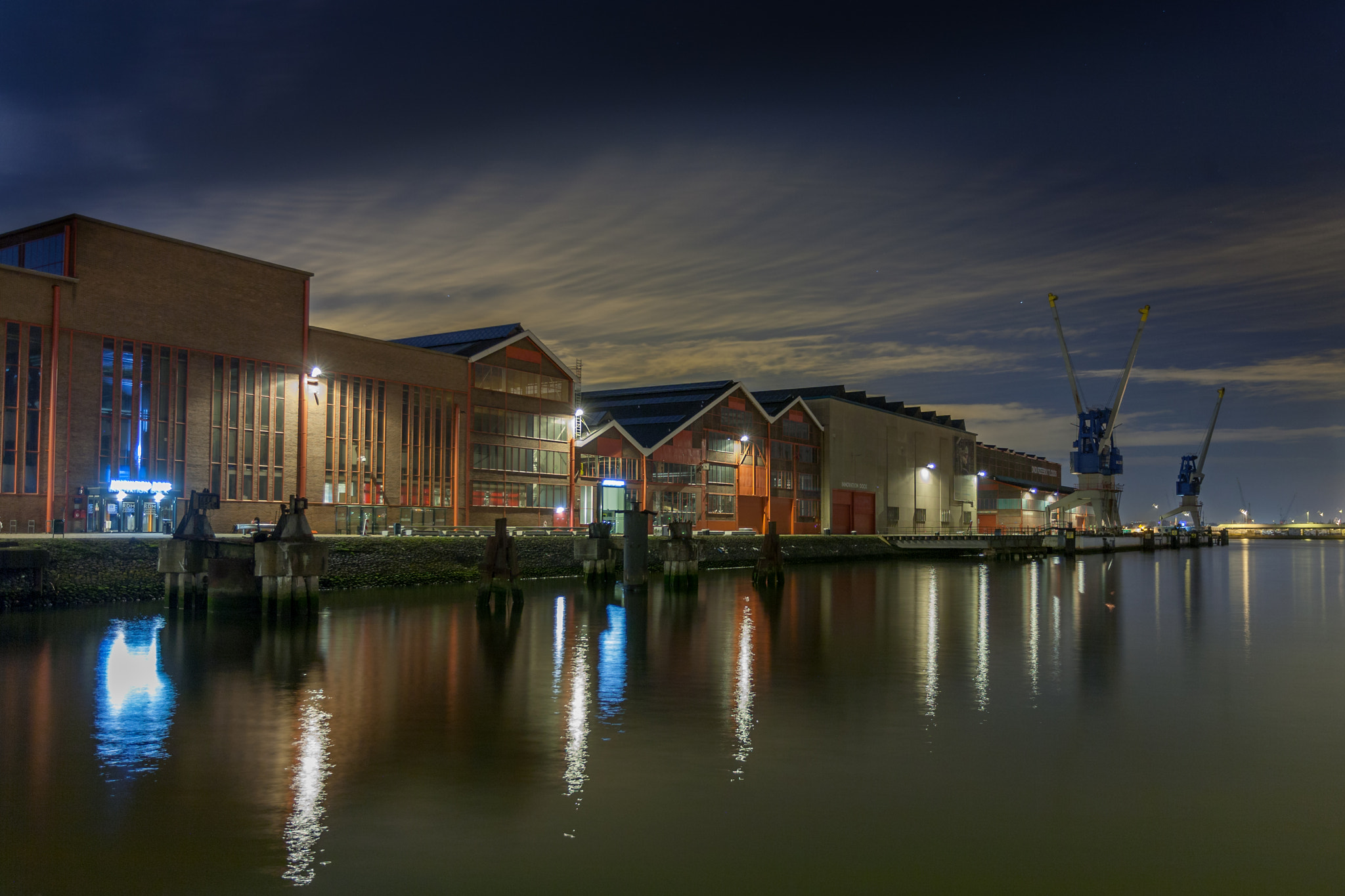 Canon EOS 5D + Canon EF 17-40mm F4L USM sample photo. Rdm by night photography