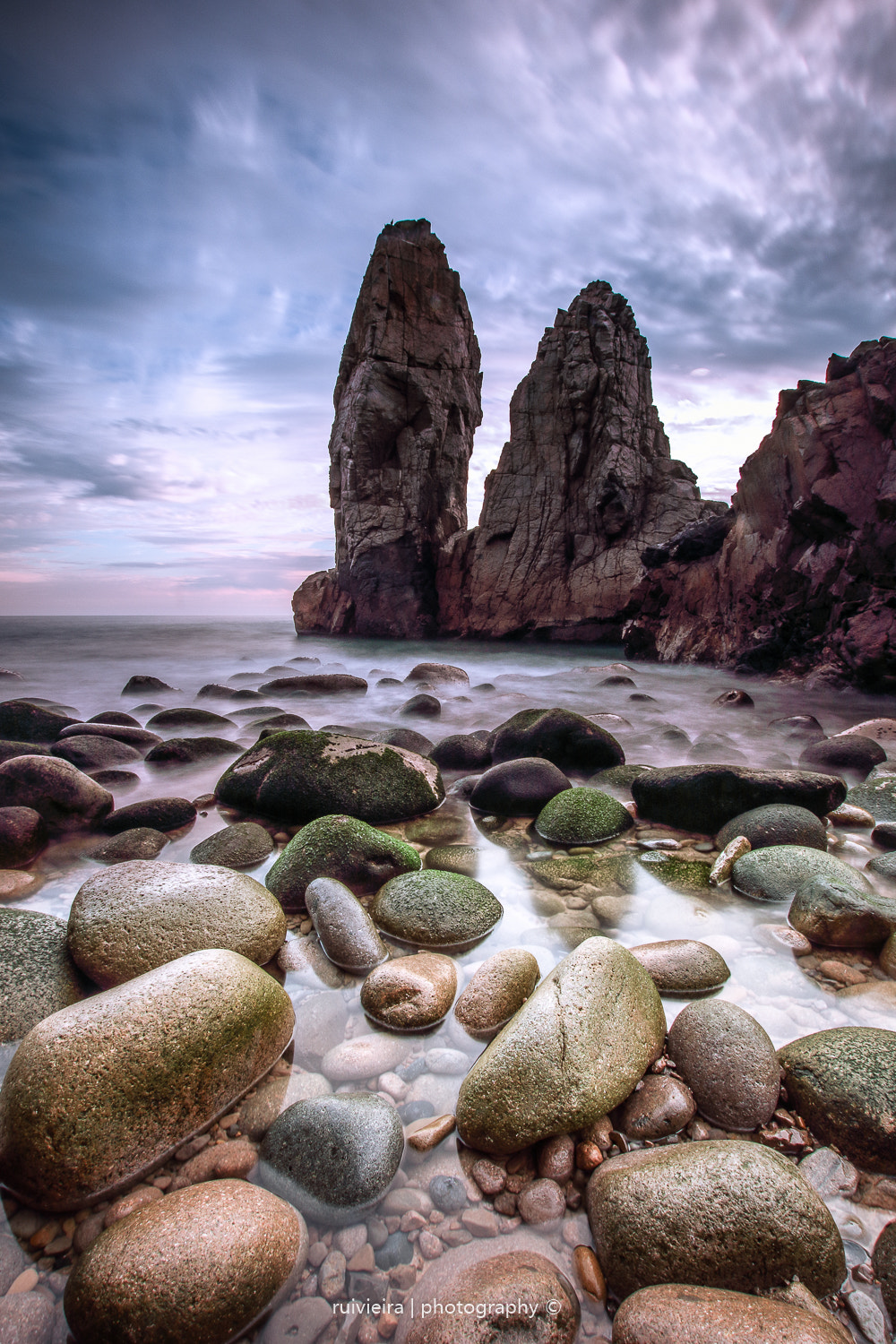 Canon EOS 7D Mark II + Sigma 10-20mm F3.5 EX DC HSM sample photo. Emerged rock photography