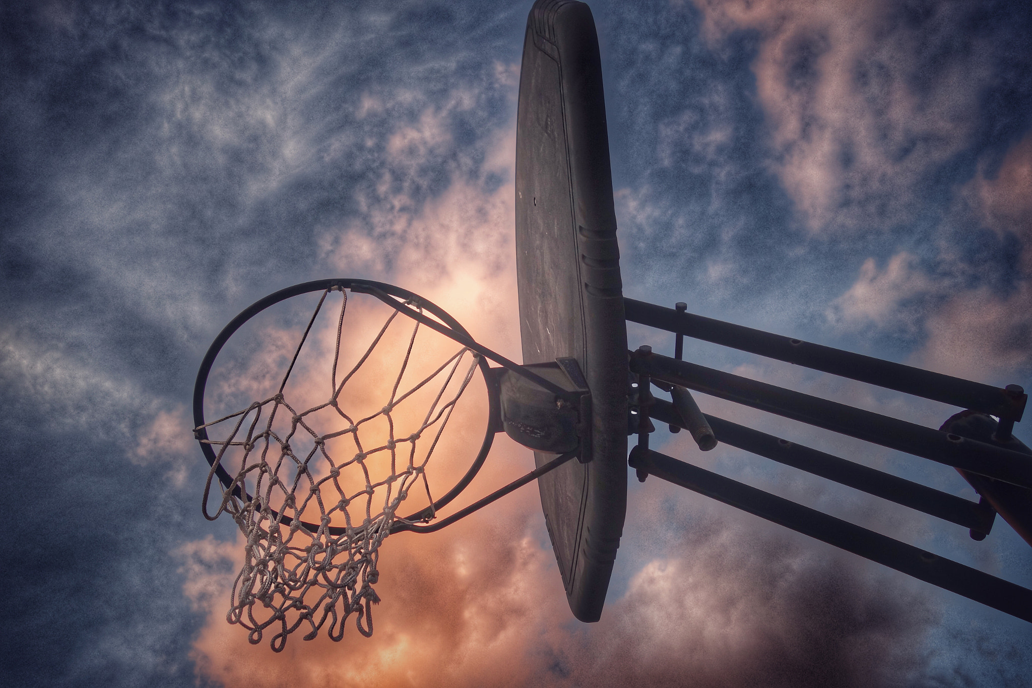 Sony 28-100mm F1.8-4.9 sample photo. Basketball hoop photography