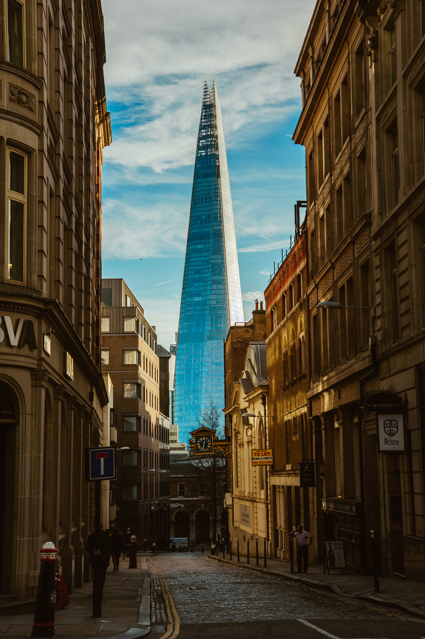 Nikon AF Nikkor 24-85mm F2.8-4D IF sample photo. The shard photography