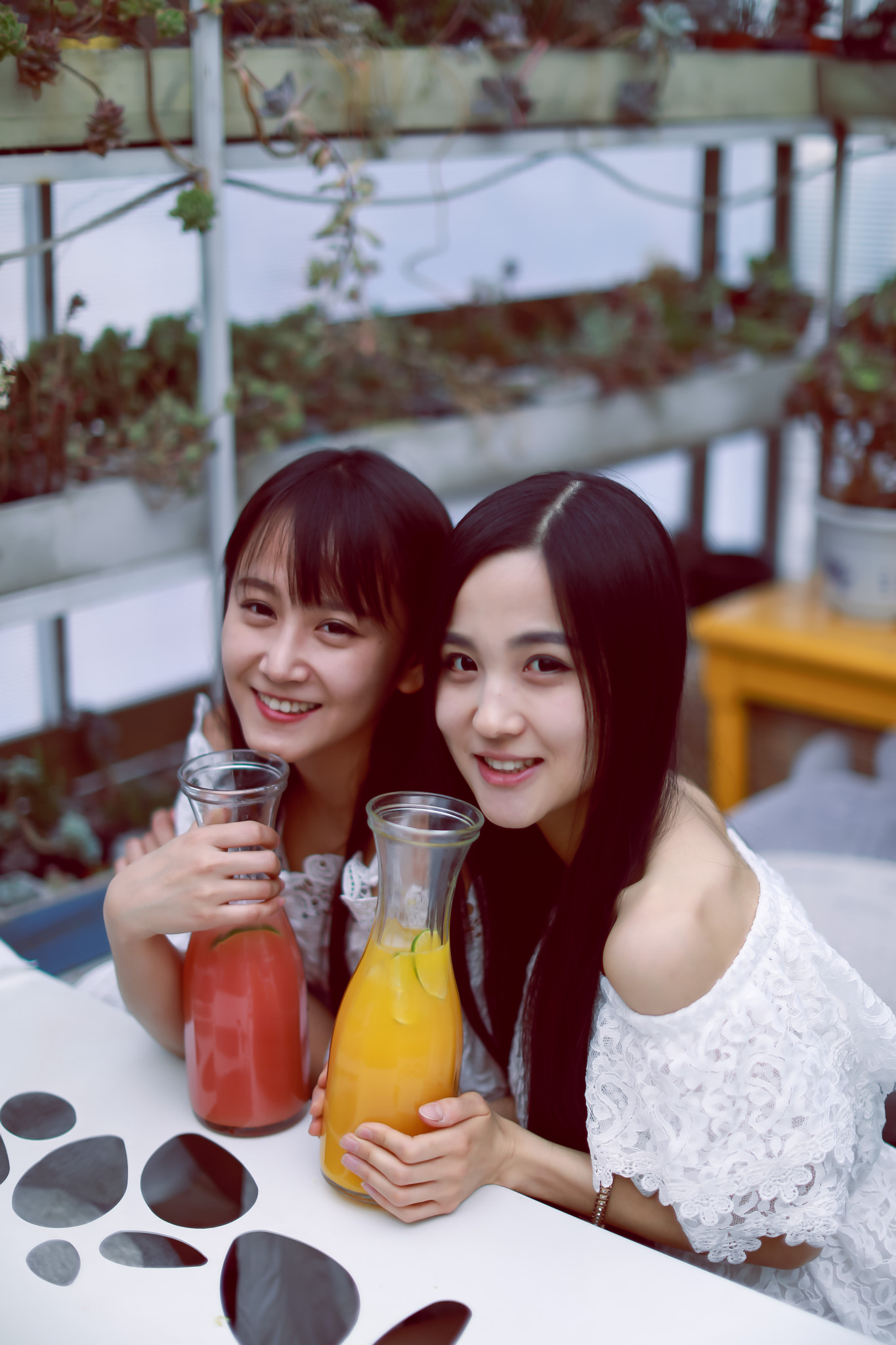 Canon EF 50mm F1.2L USM sample photo. 闺蜜照 photography