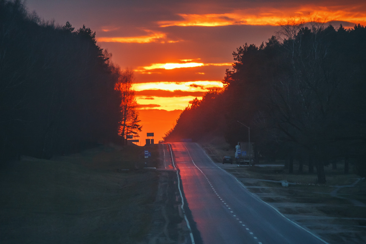 Canon EOS 400D (EOS Digital Rebel XTi / EOS Kiss Digital X) sample photo. Sunset in volkovysk-city photography