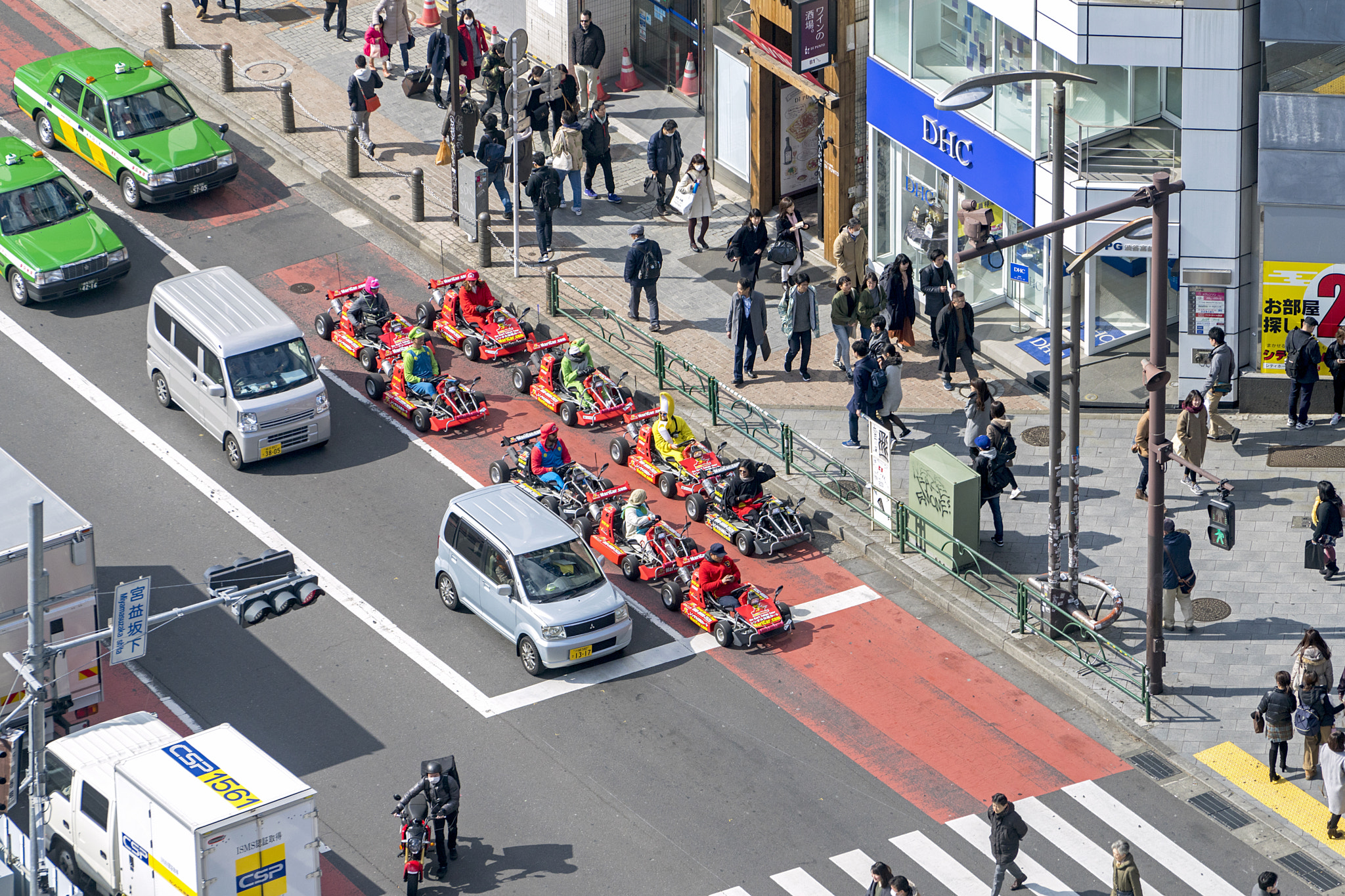 Sony a7R + Sony FE 70-200mm F4 G OSS sample photo. Go! mario cart photography