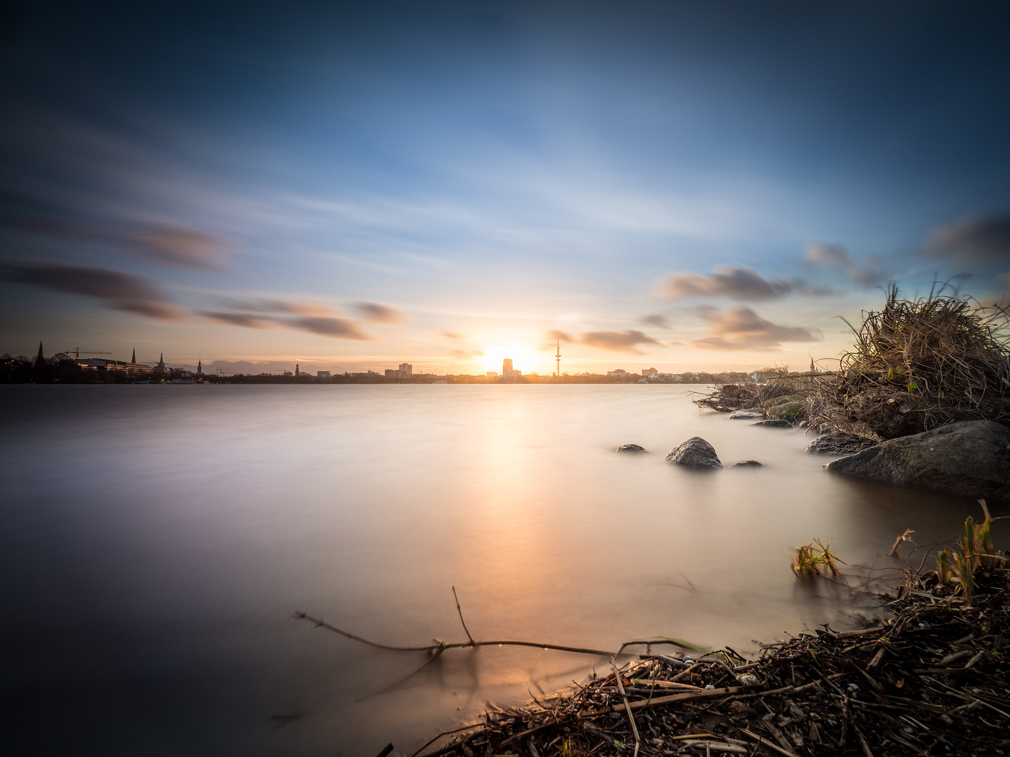 Olympus M.Zuiko Digital ED 7-14mm F2.8 PRO sample photo. Filtered spring sunset photography