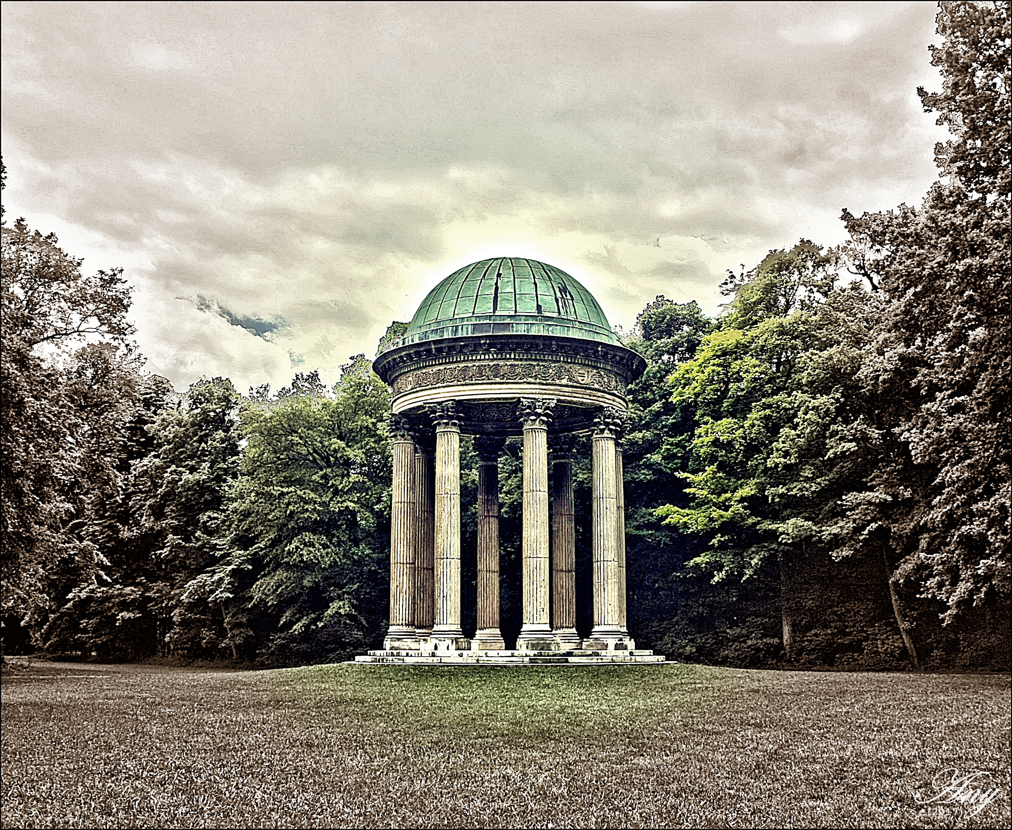 Canon EF-S 18-55mm F3.5-5.6 II sample photo. Laxenburg photography