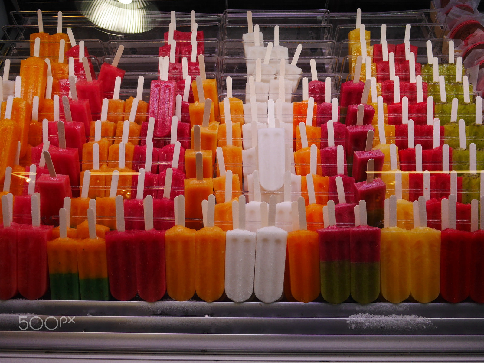 Panasonic Lumix DMC-GX7 sample photo. Seductive colors photography