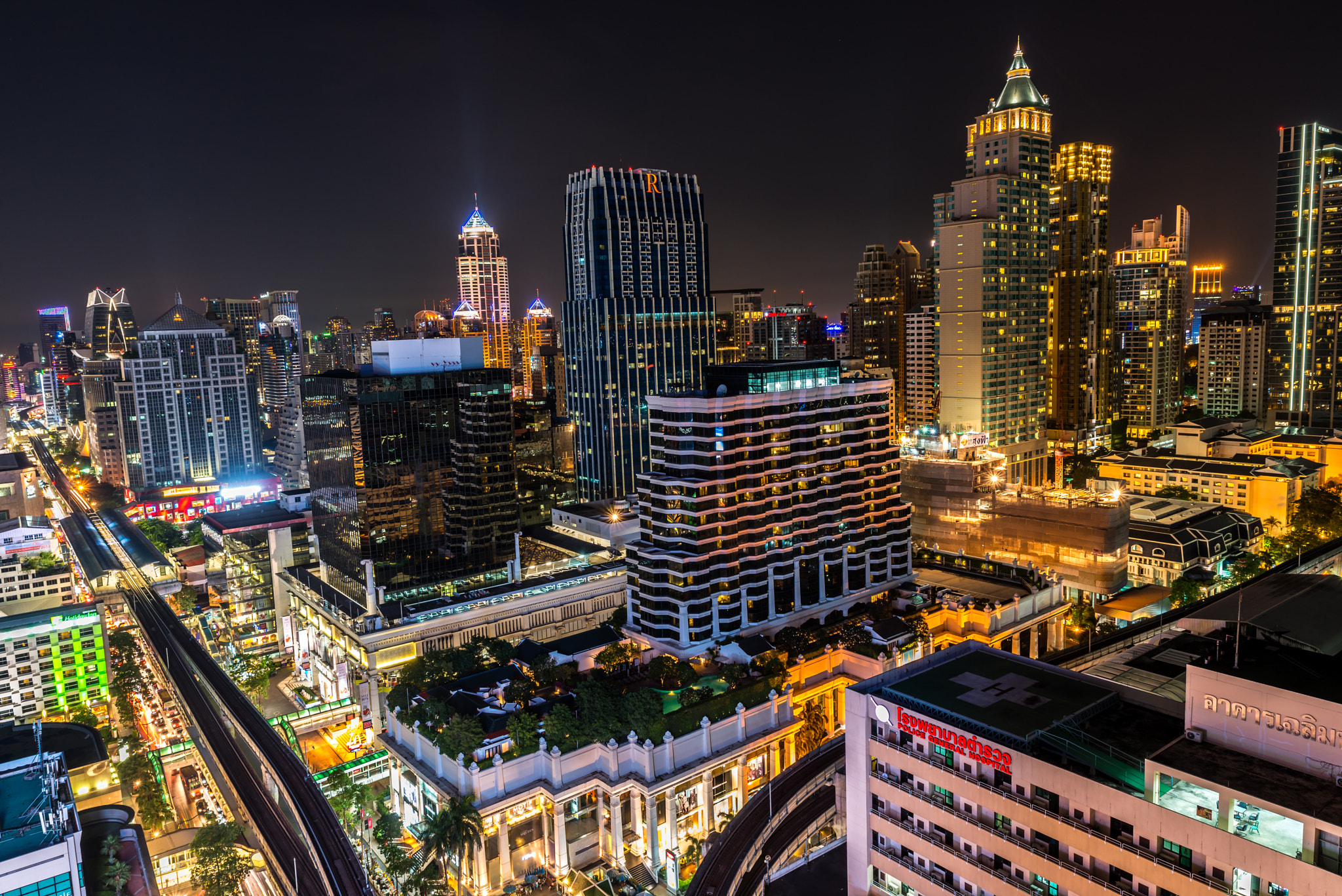 Tamron SP 24-70mm F2.8 Di VC USD sample photo. Bangkok skyskrapers photography