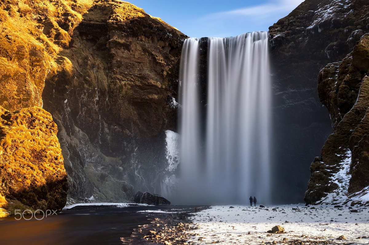 Sony a7R + Sony FE 24-240mm F3.5-6.3 OSS sample photo. Skogafoss sunrise photography