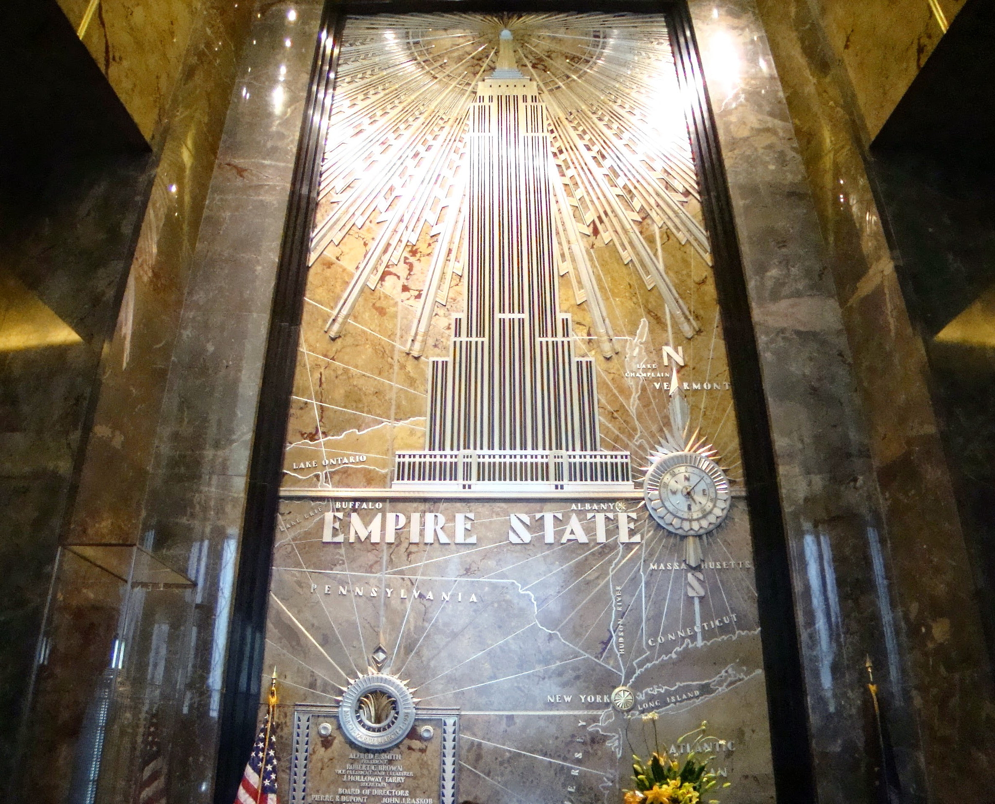 Sony Cyber-shot DSC-W130 sample photo. Empire state building hall photography