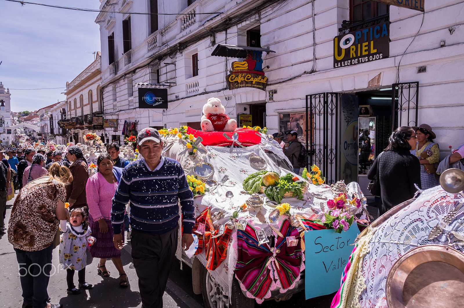 Sony SLT-A37 sample photo. Decorated cars at fiesta de la virgen guadalupe in sucre photography