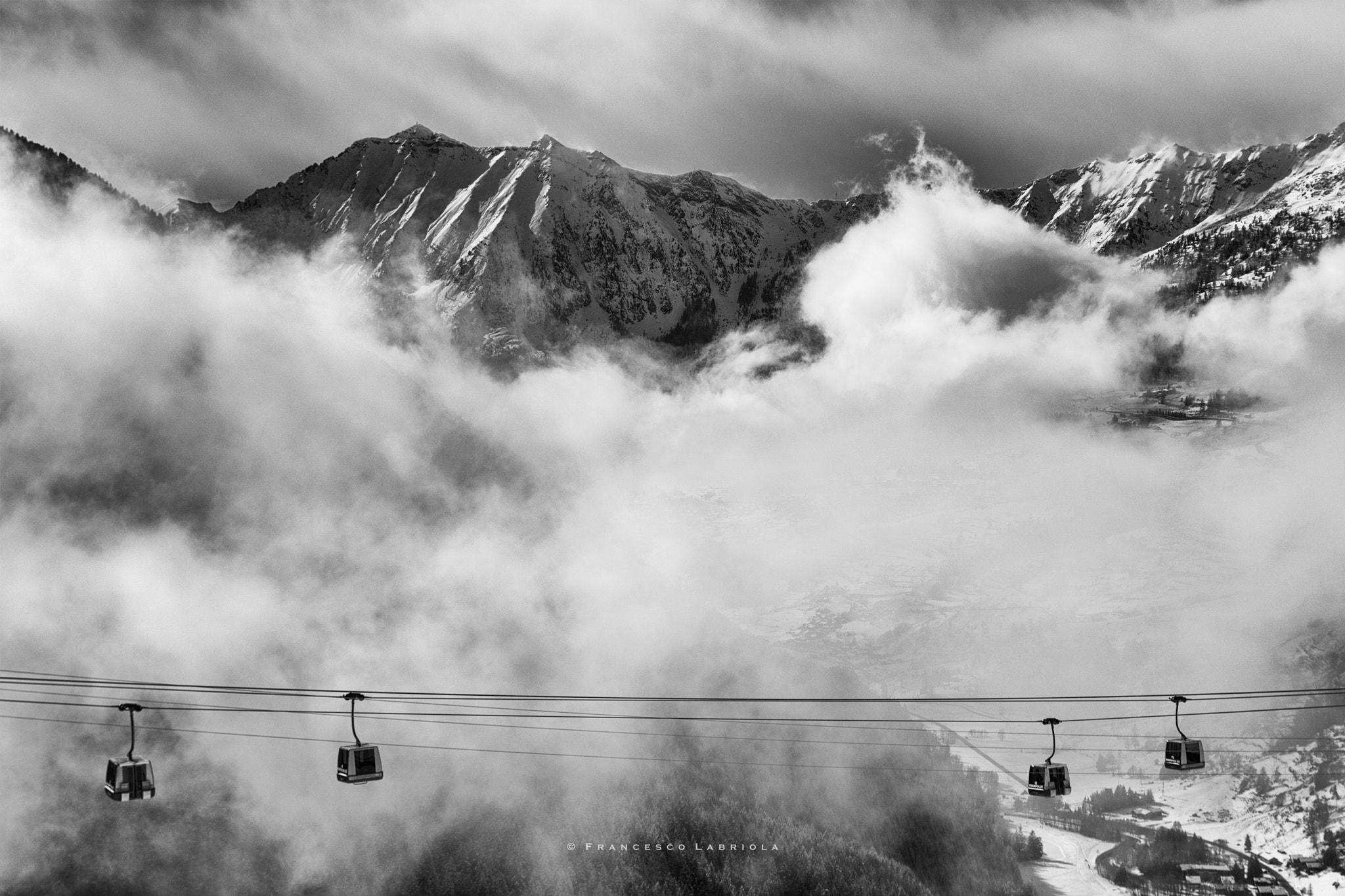 Nikon D3200 sample photo. Hanging on wire photography