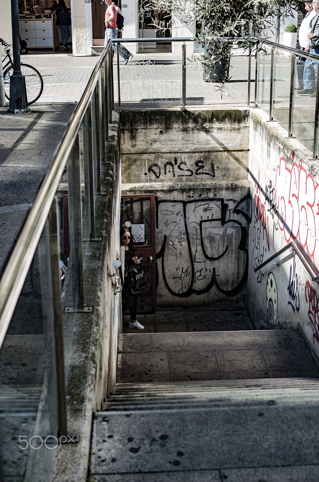 Pentax smc DA 35mm F2.4 AL sample photo. Subway photography