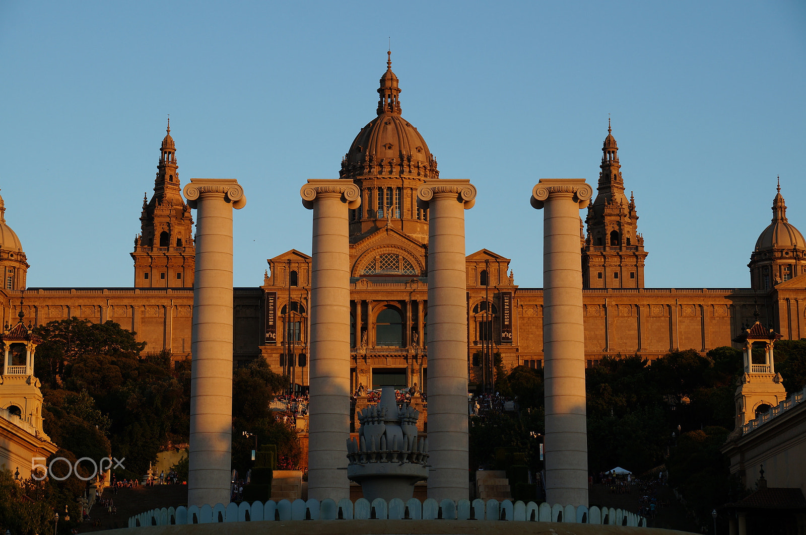Sony DT 18-135mm F3.5-5.6 SAM sample photo. Palau nacional 3 photography