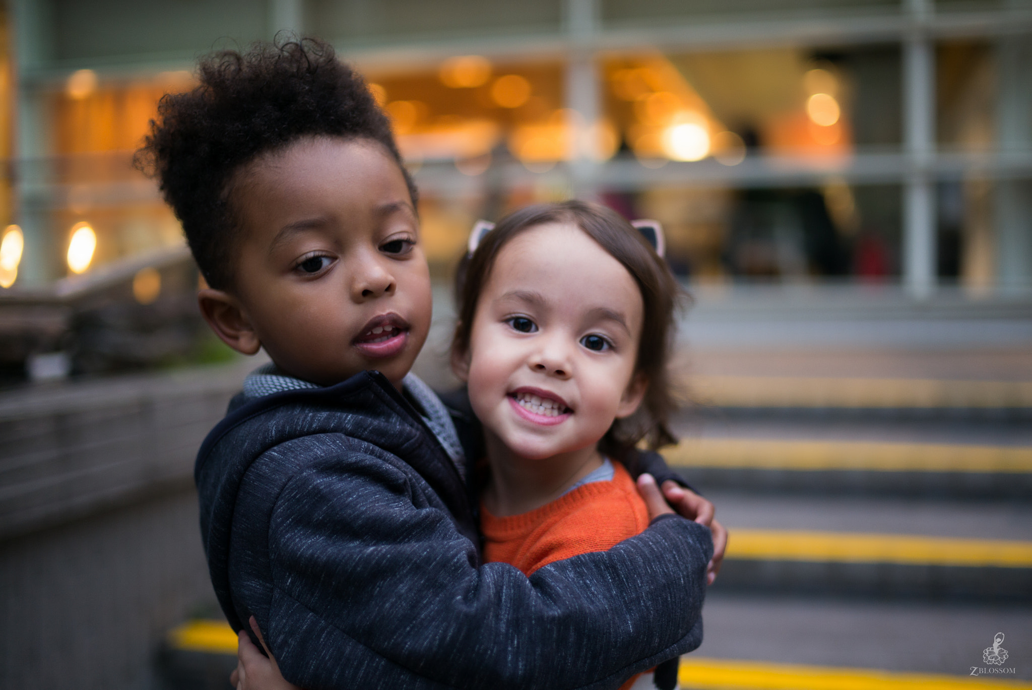 Leica Summilux-M 35mm F1.4 ASPH sample photo. Super young and cute couple photography