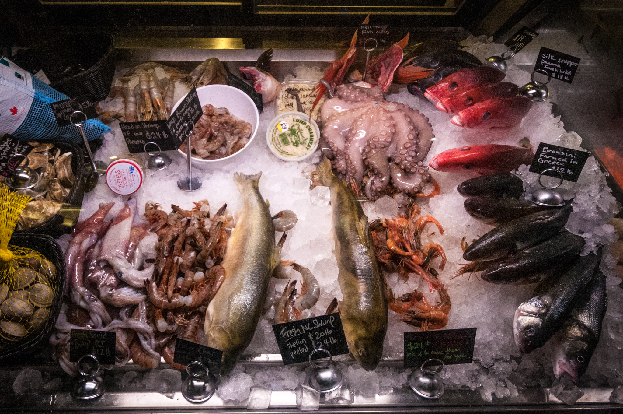 Nikon D300 sample photo. Seafoood market photography