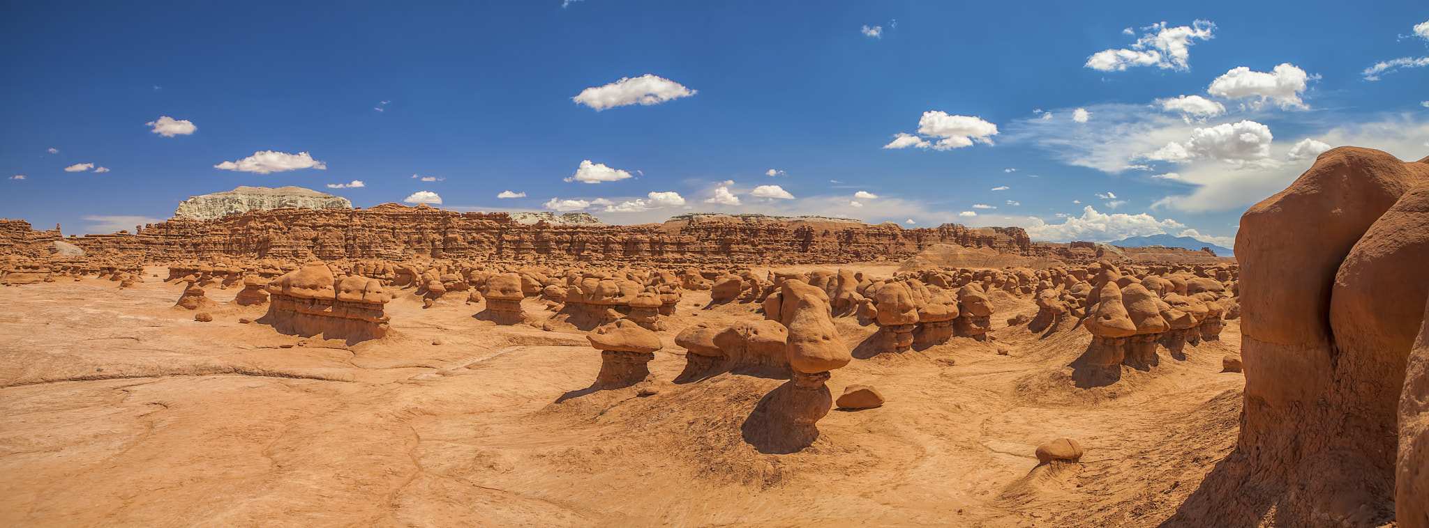 Canon EOS 5D + Canon EF 24-70mm F2.8L USM sample photo. Goblin valley state park photography