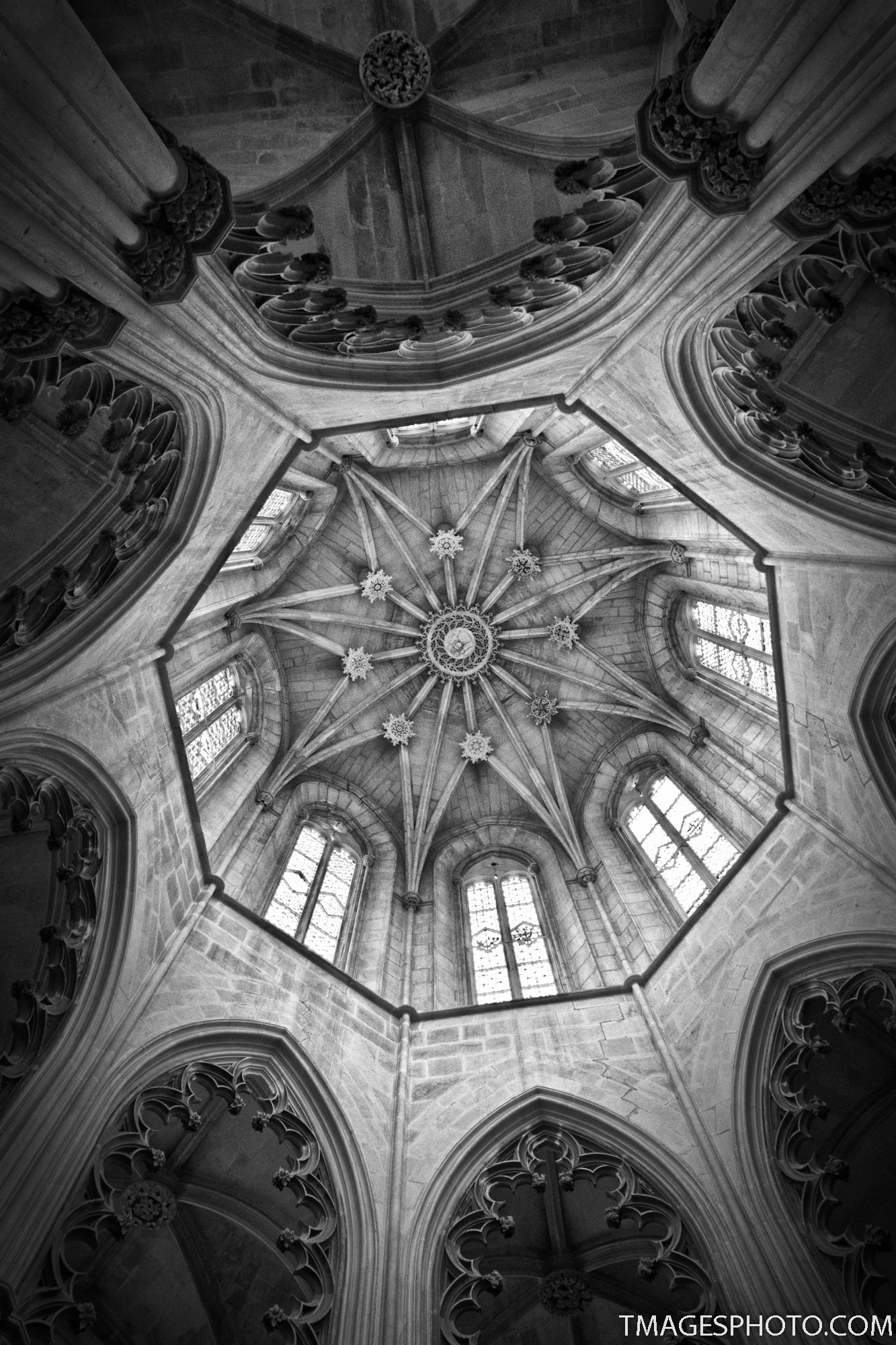 Tokina AT-X Pro 12-24mm F4 (IF) DX sample photo. Details up there photography