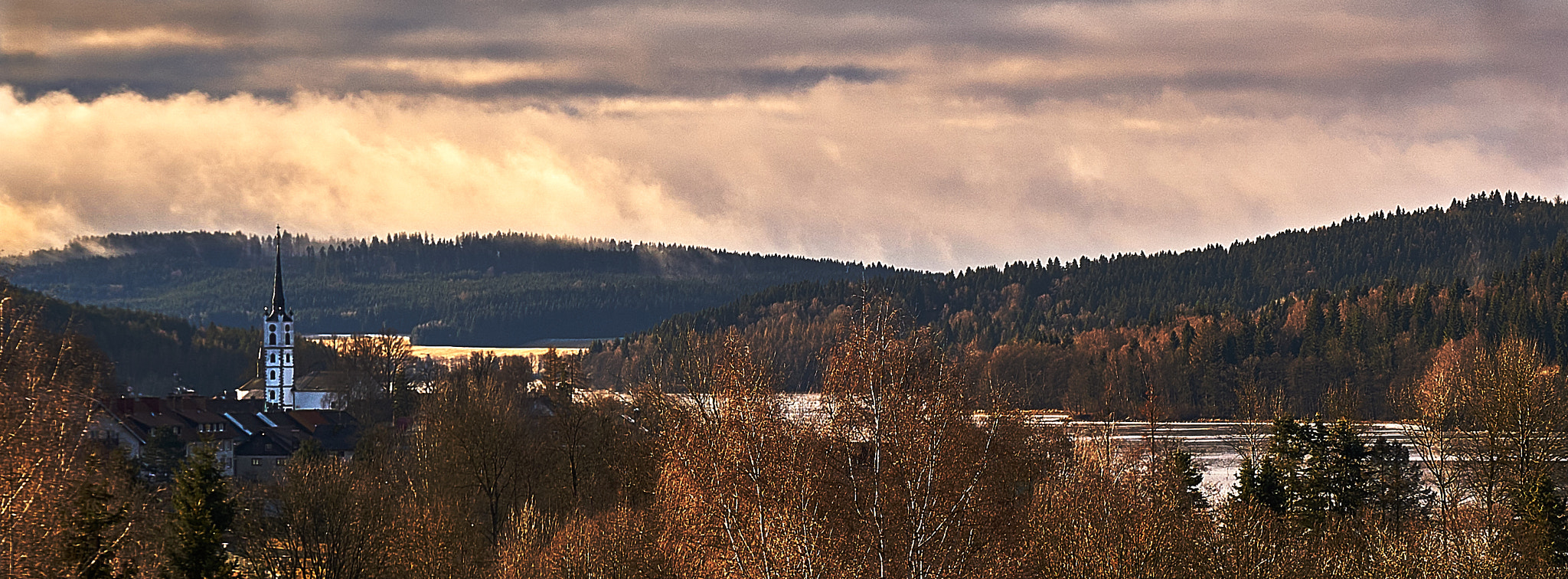 Sony E 18-55mm F3.5-5.6 OSS sample photo. Frymburk photography