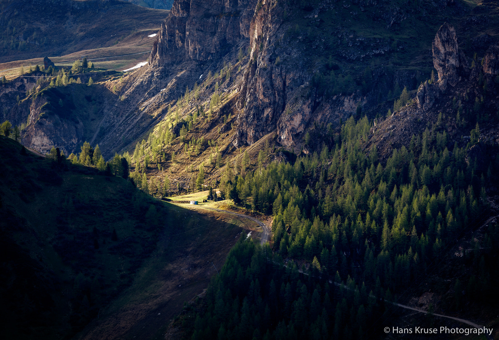 Canon EOS 5DS R sample photo. Winding road photography