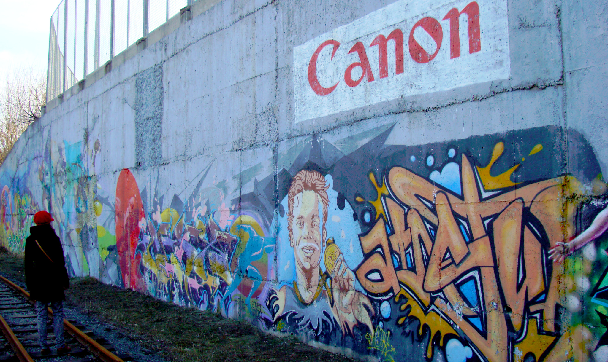 Sony DSC-W200 sample photo. Canon graffiti photography