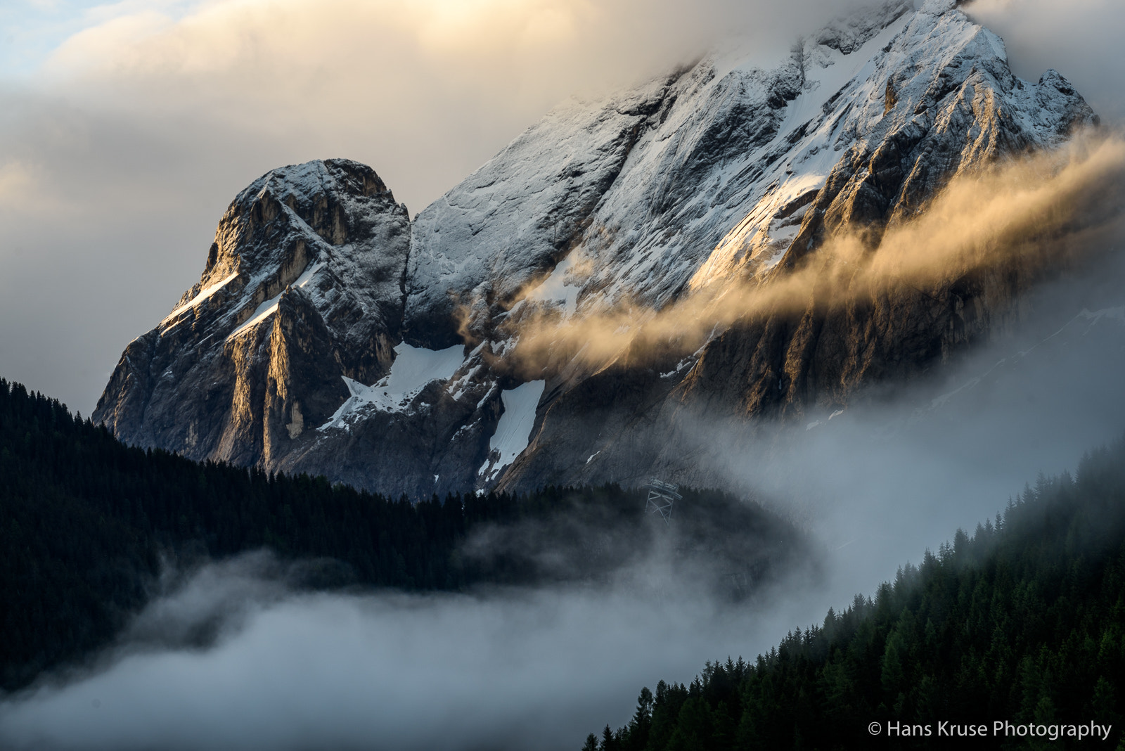 Nikon AF-S Nikkor 70-200mm F4G ED VR sample photo. Morning light on the mountains photography