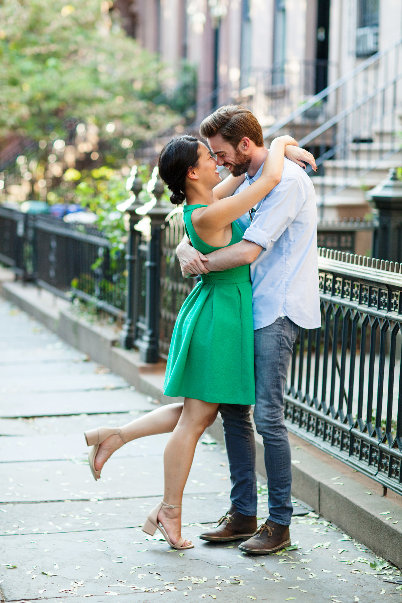Canon EF 85mm F1.2L II USM sample photo. Boerum hill engagement shoot photography