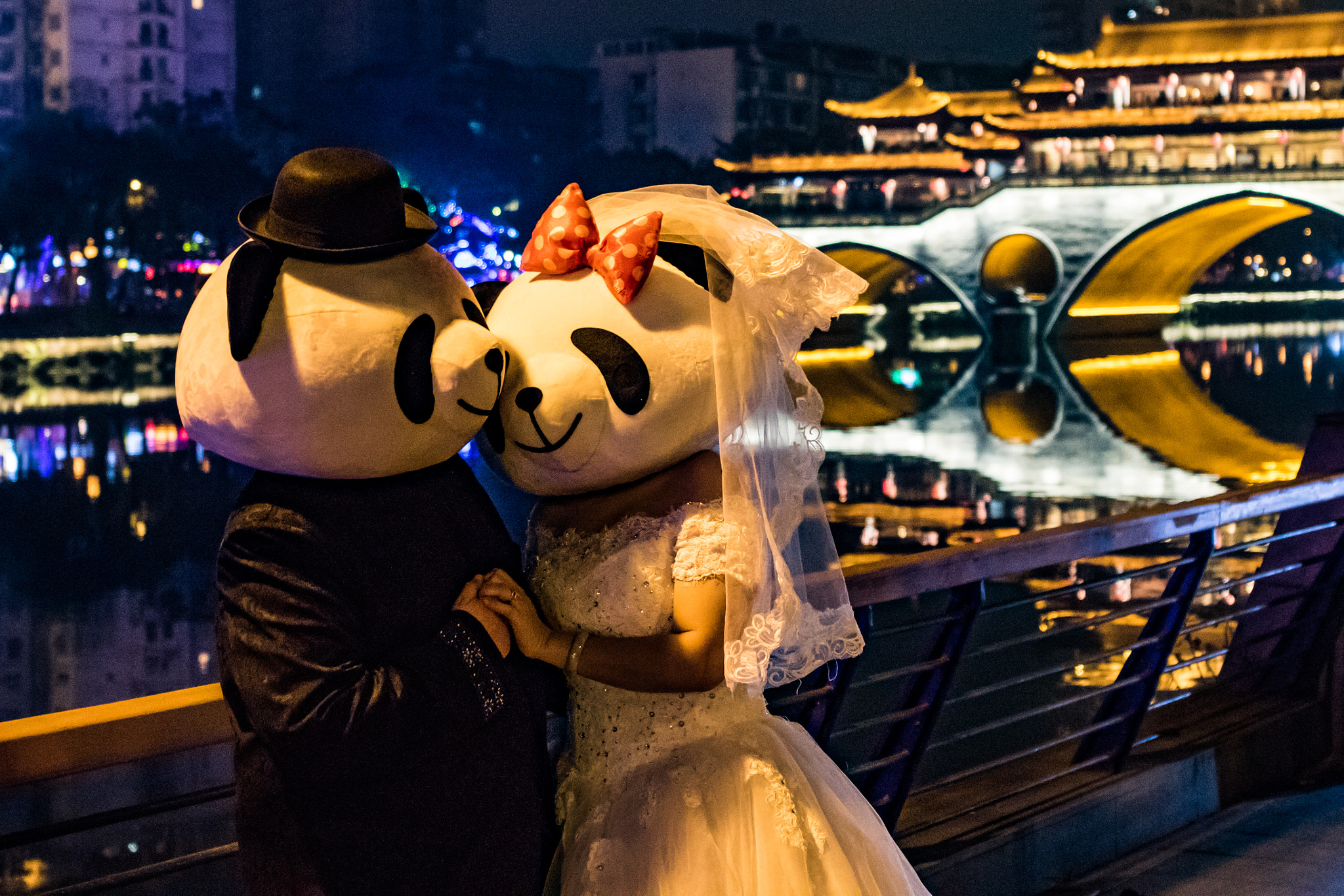 Sigma 24-35mm F2 DG HSM Art sample photo. Wedding pandas photography