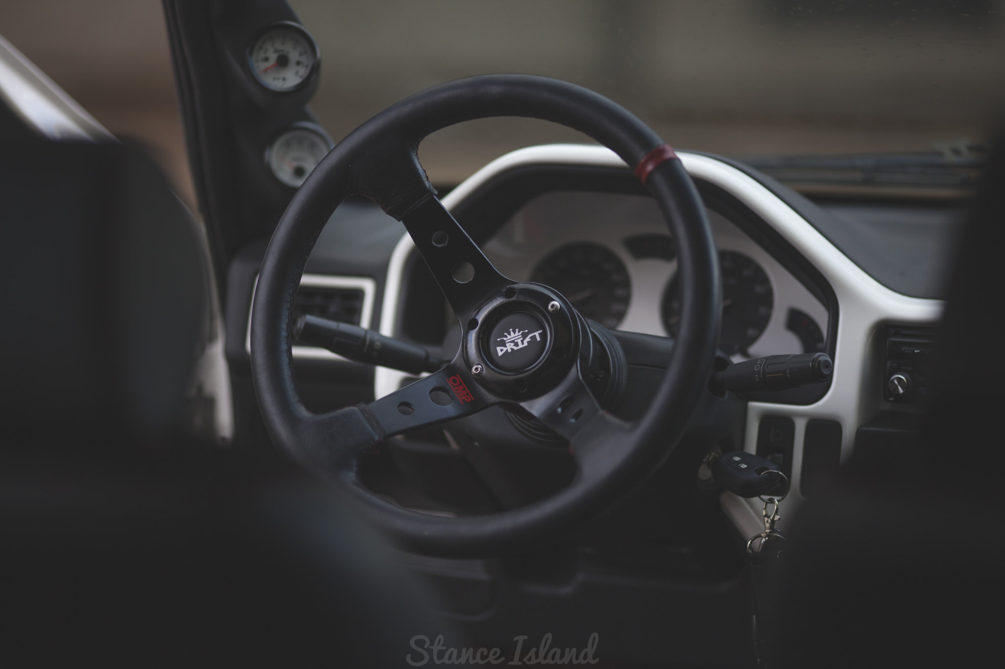 Canon EF 135mm F2L USM sample photo. Peugeot 106 rallye photography