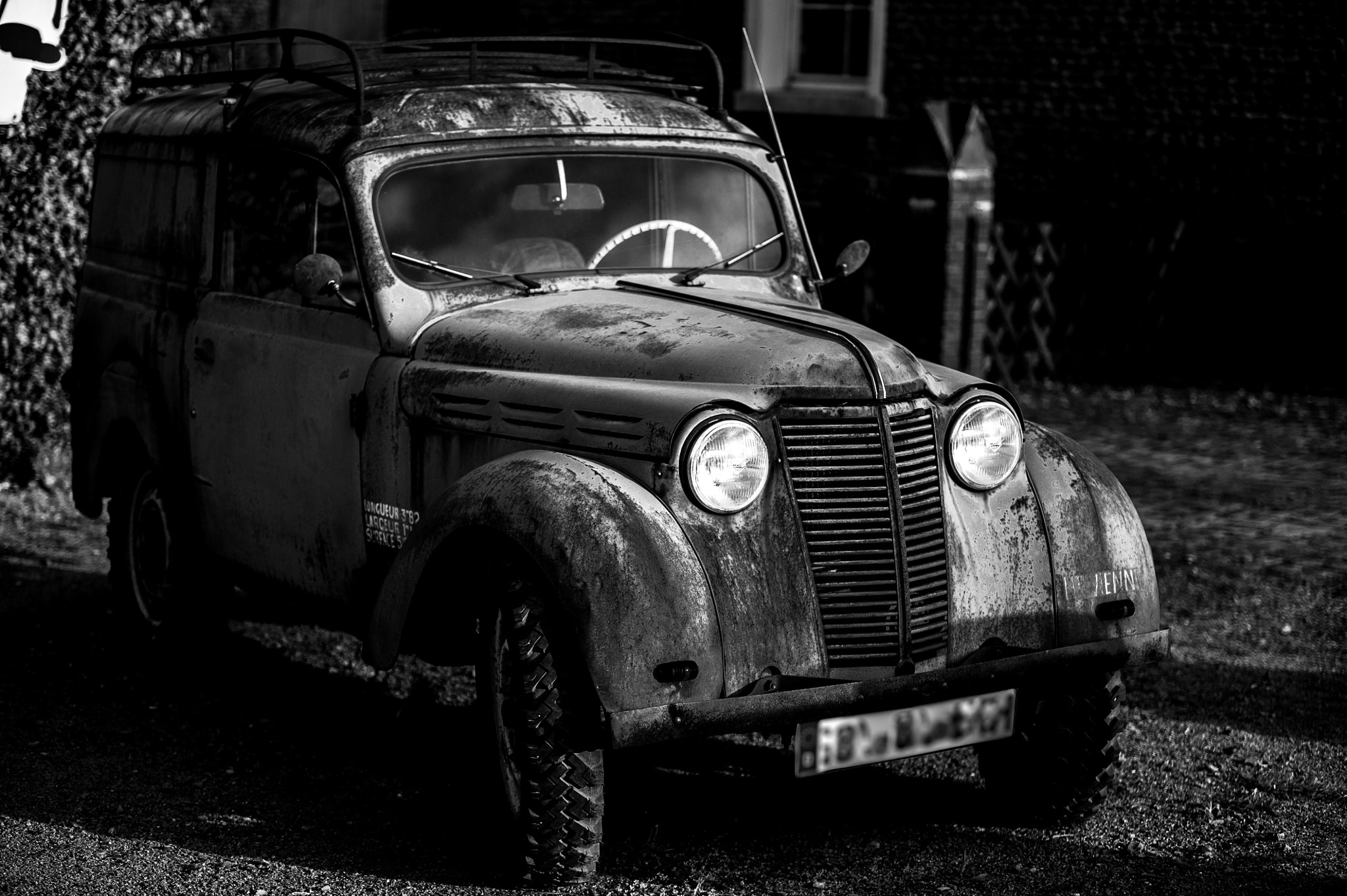 Nikon D3S sample photo. The rusty one photography