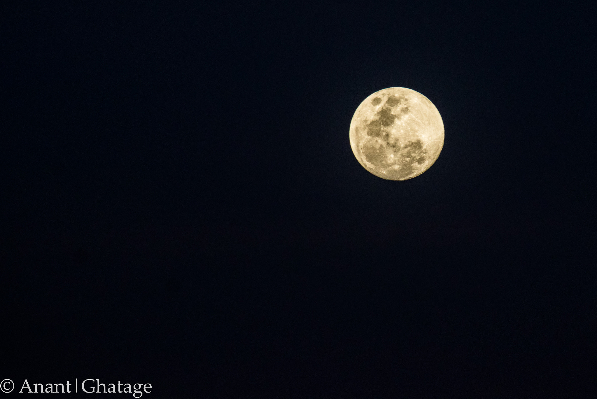 Canon EOS 80D + EF75-300mm f/4-5.6 sample photo. Full moon photography