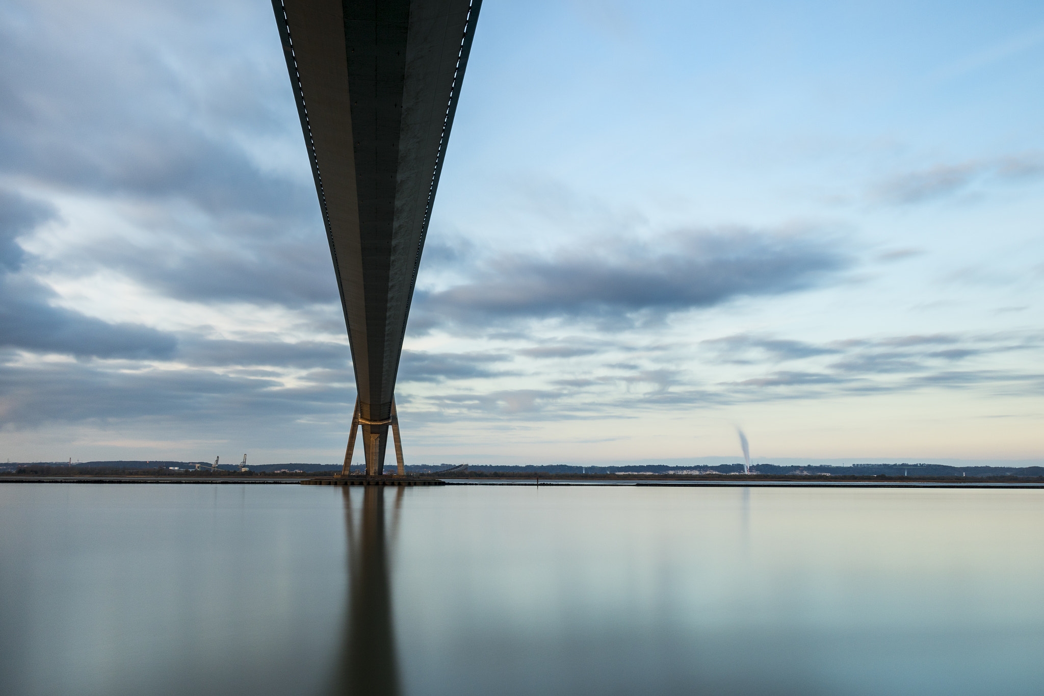 Canon EF-S 10-22mm F3.5-4.5 USM sample photo. Pont de normandie photography