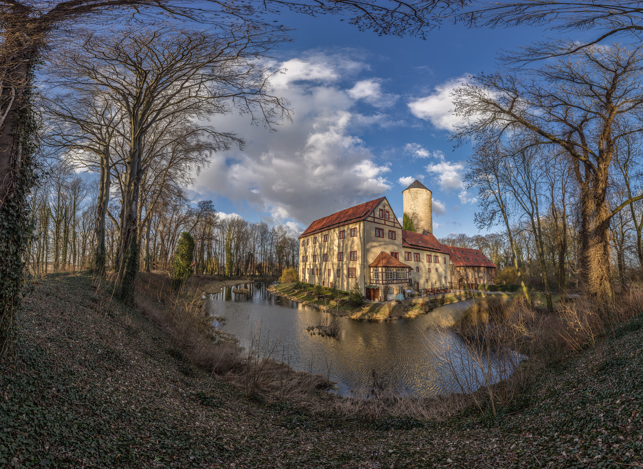 Sony a7R + Sony FE 28mm F2 sample photo. Westerburg castle photography