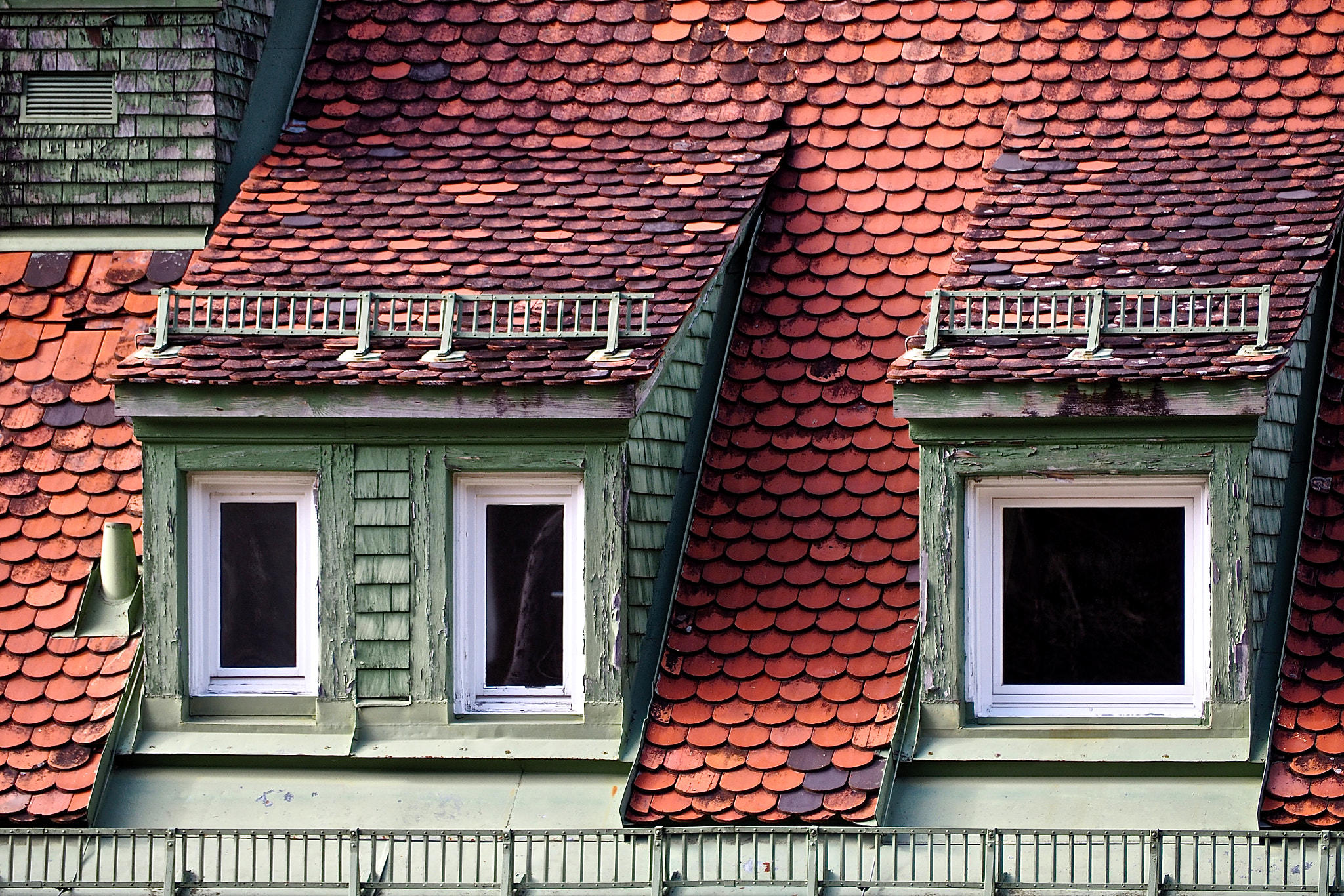 Olympus OM-D E-M5 II sample photo. Roof tops allgaü photography
